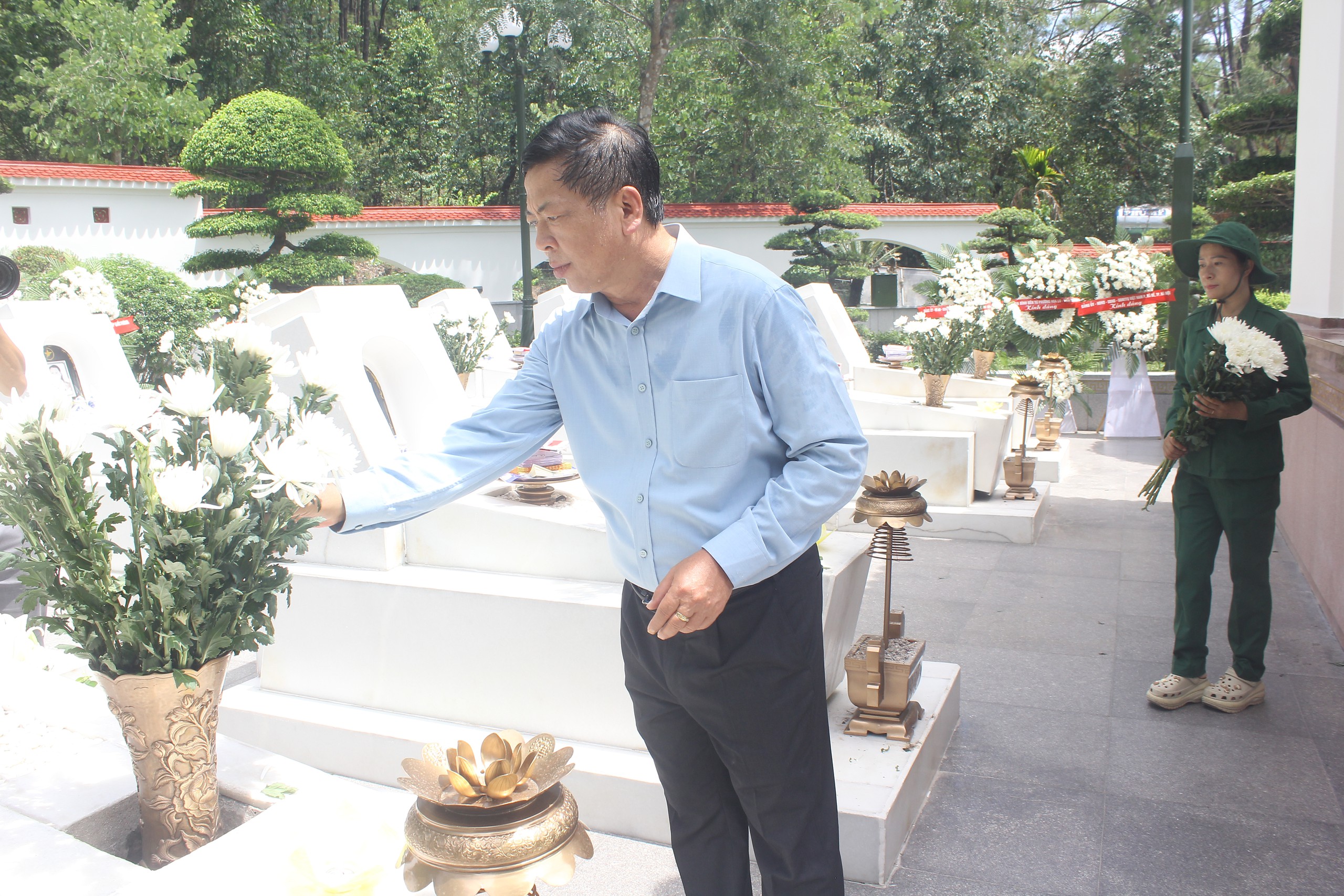 Bộ Xây dựng tri ân các anh hùng liệt sĩ trong ngày Thương binh - liệt sĩ 2026 - Ảnh 9.