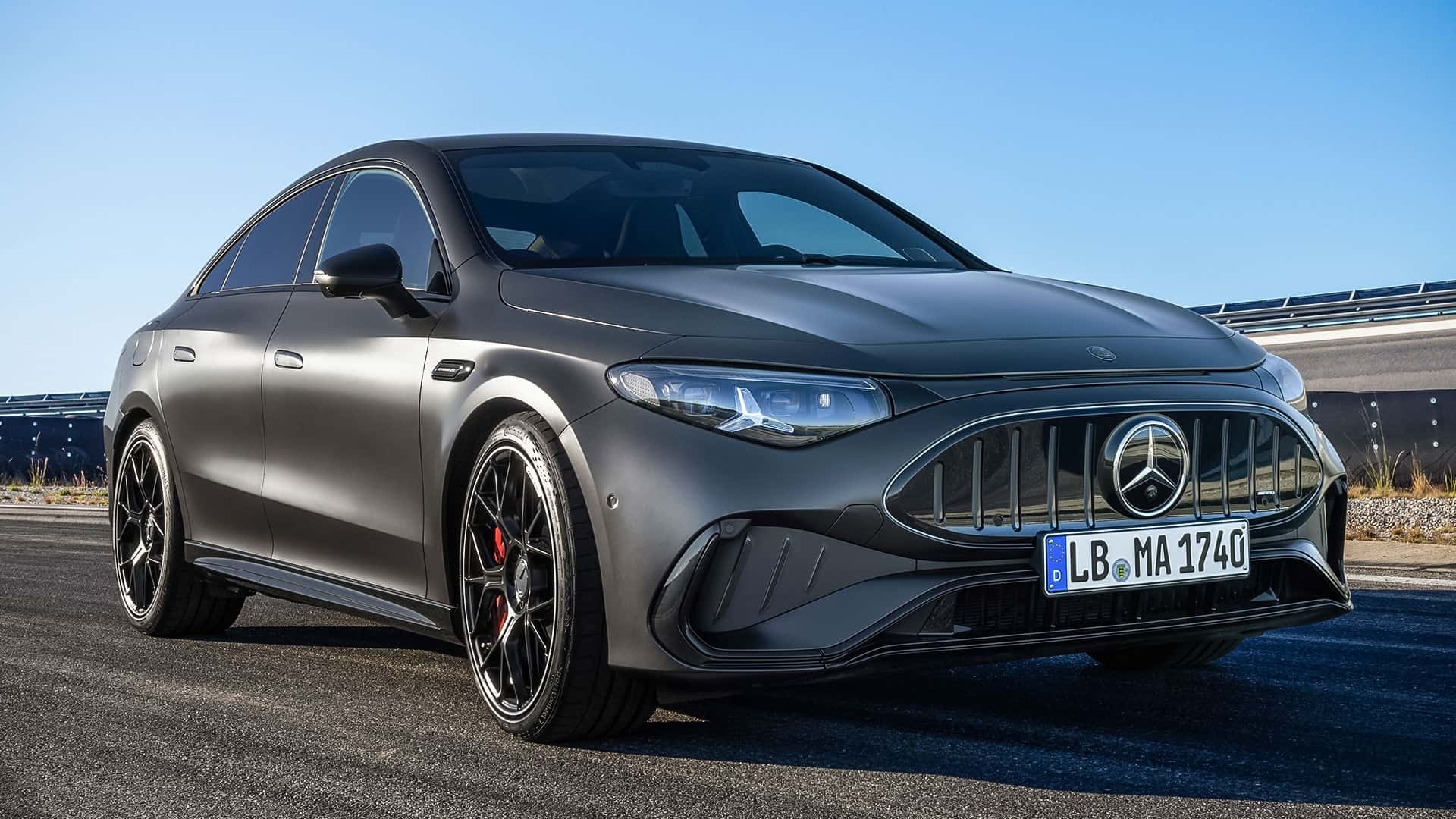 Mercedes-AMG CLA 45 tái xuất bằng động cơ điện - Ảnh 9.