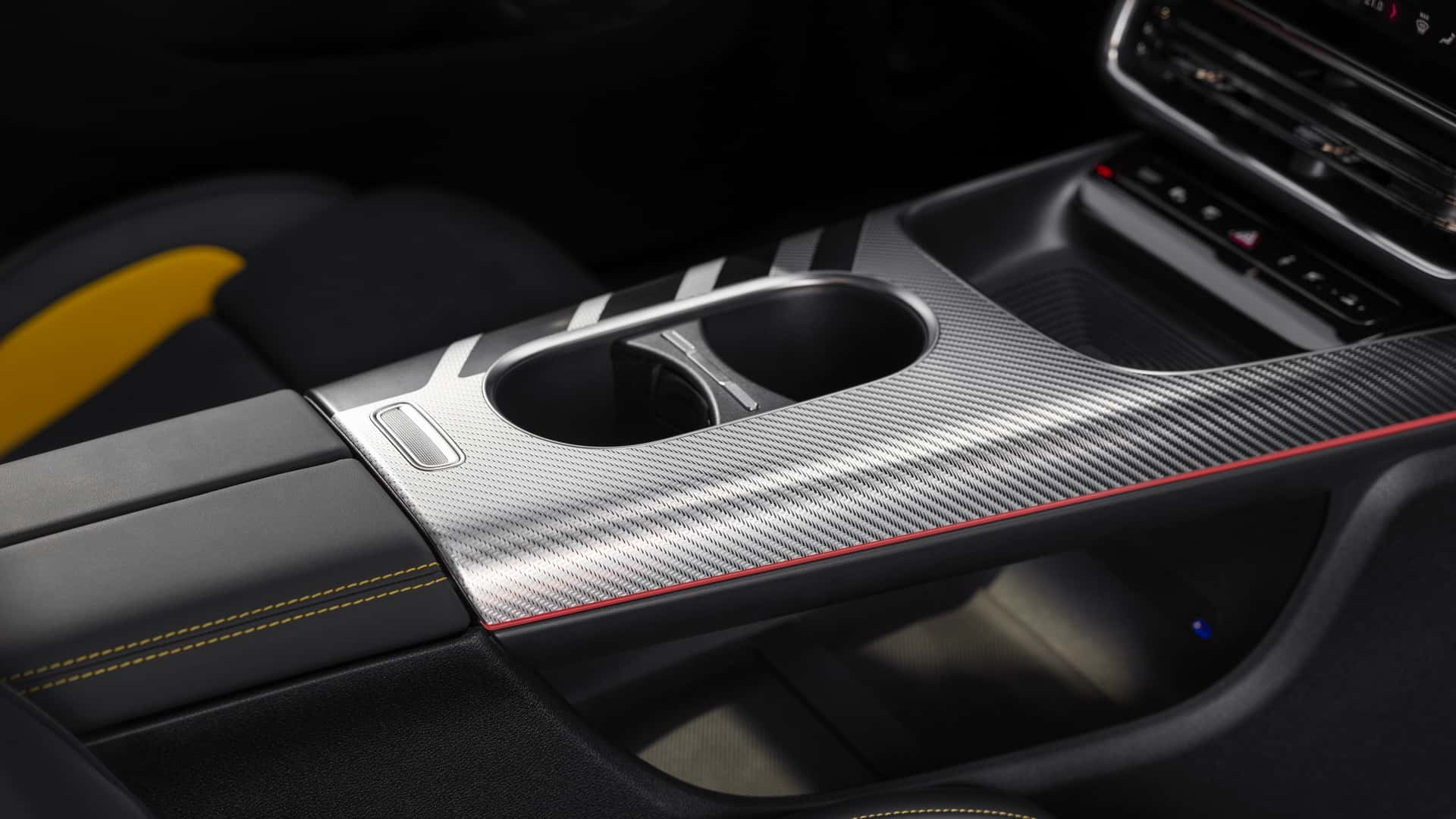 Mercedes-AMG CLA 45 tái xuất bằng động cơ điện - Ảnh 6.