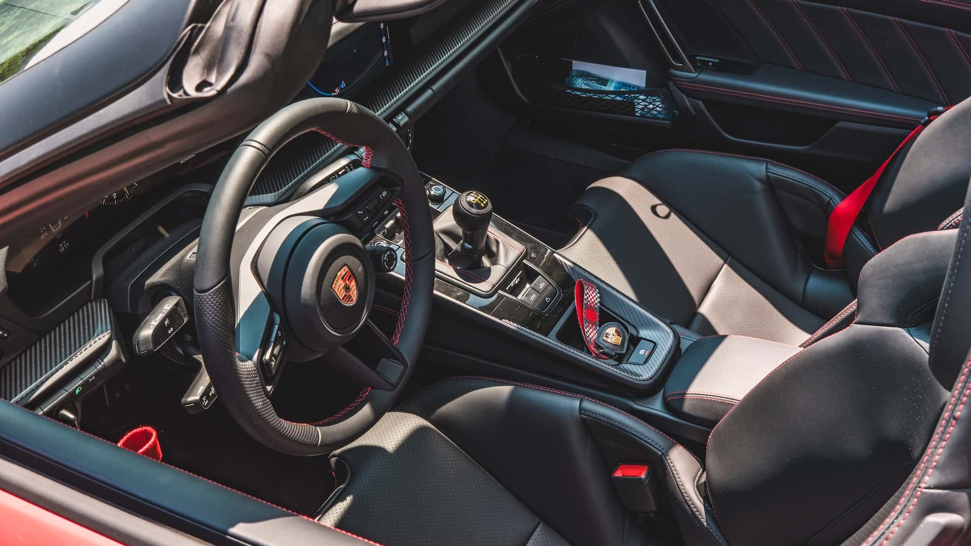 Porsche 911 GT3 lần đầu có mui trần điện - Ảnh 3.