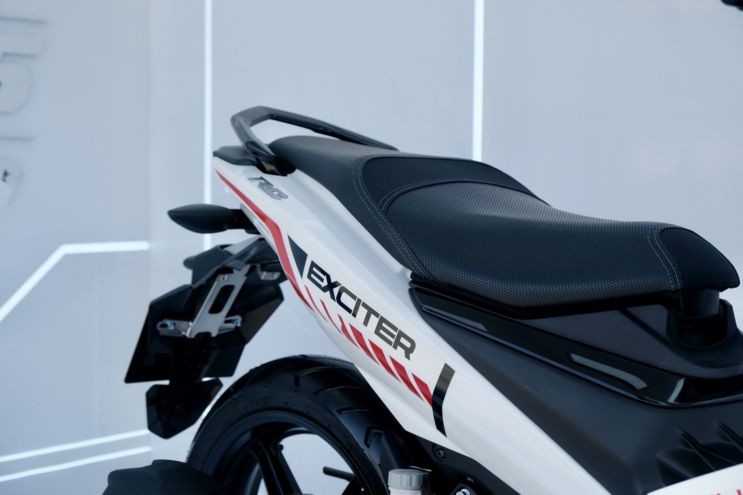 Chi tiết những thay đổi tr&ecirc;n Yamaha Exciter 2026 vừa ra mắt - Ảnh 11.