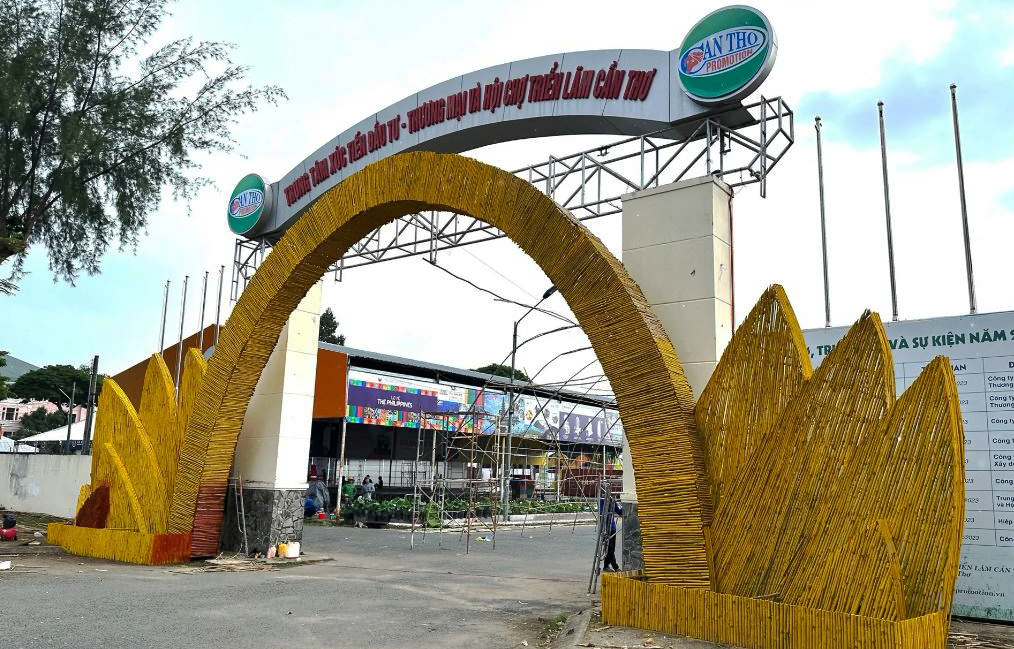 Cần Thơ chuyển đổi công năng trụ sở dôi dư sau sáp nhập - Ảnh 2.