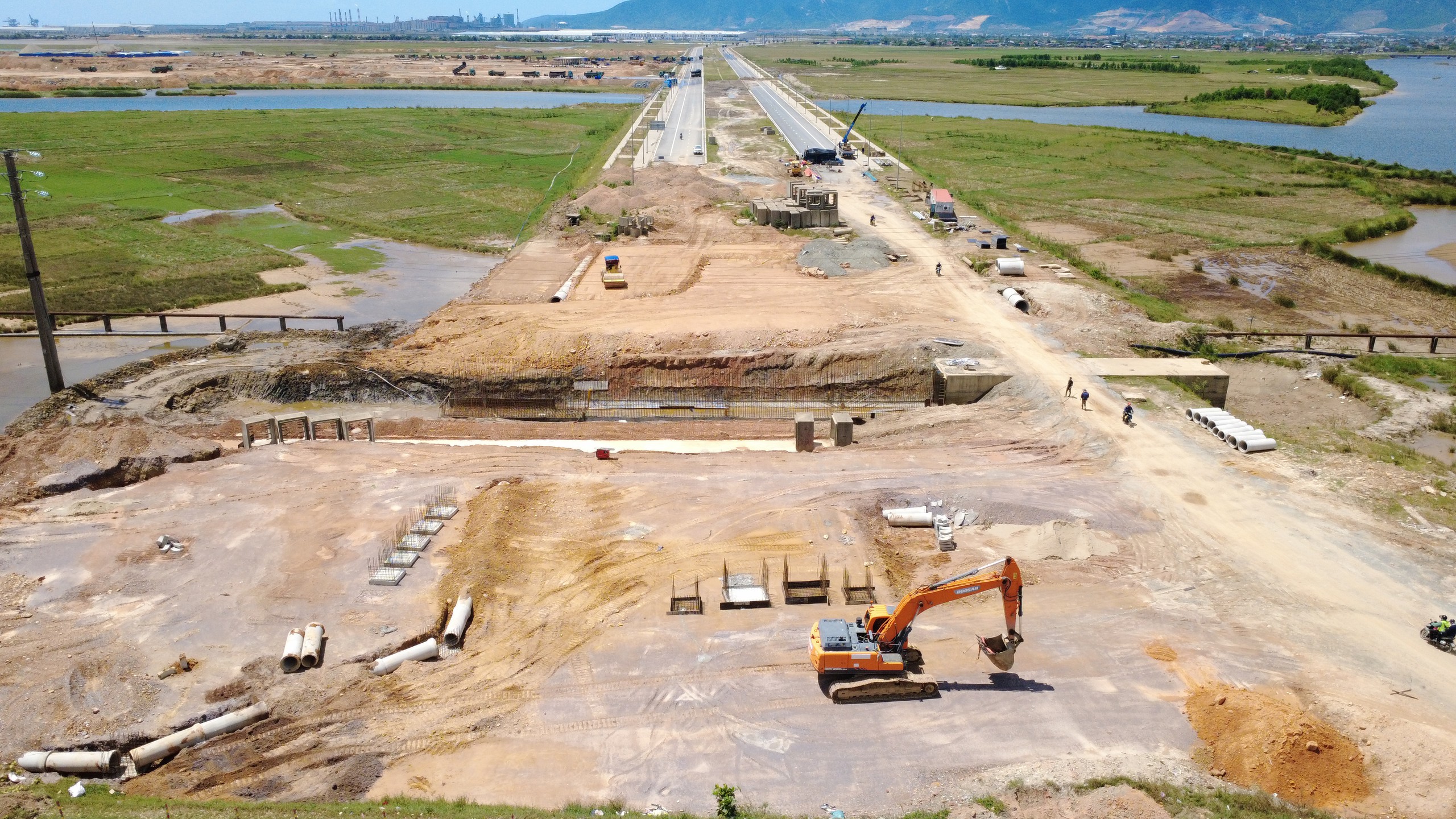 Đường bộ tại Vũng &Aacute;ng 2026: Tăng cường kết nối giao th&ocirc;ng v&agrave; ph&aacute;t triển kinh tế - Ảnh 2.