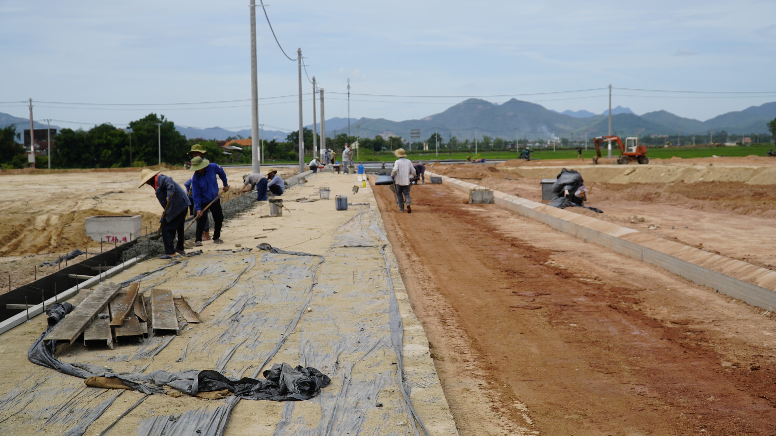 Gia Lai: Tăng tốc hoàn thành các khu tái định cư phục vụ cao tốc Quy Nhơn - Pleiku - Ảnh 2.