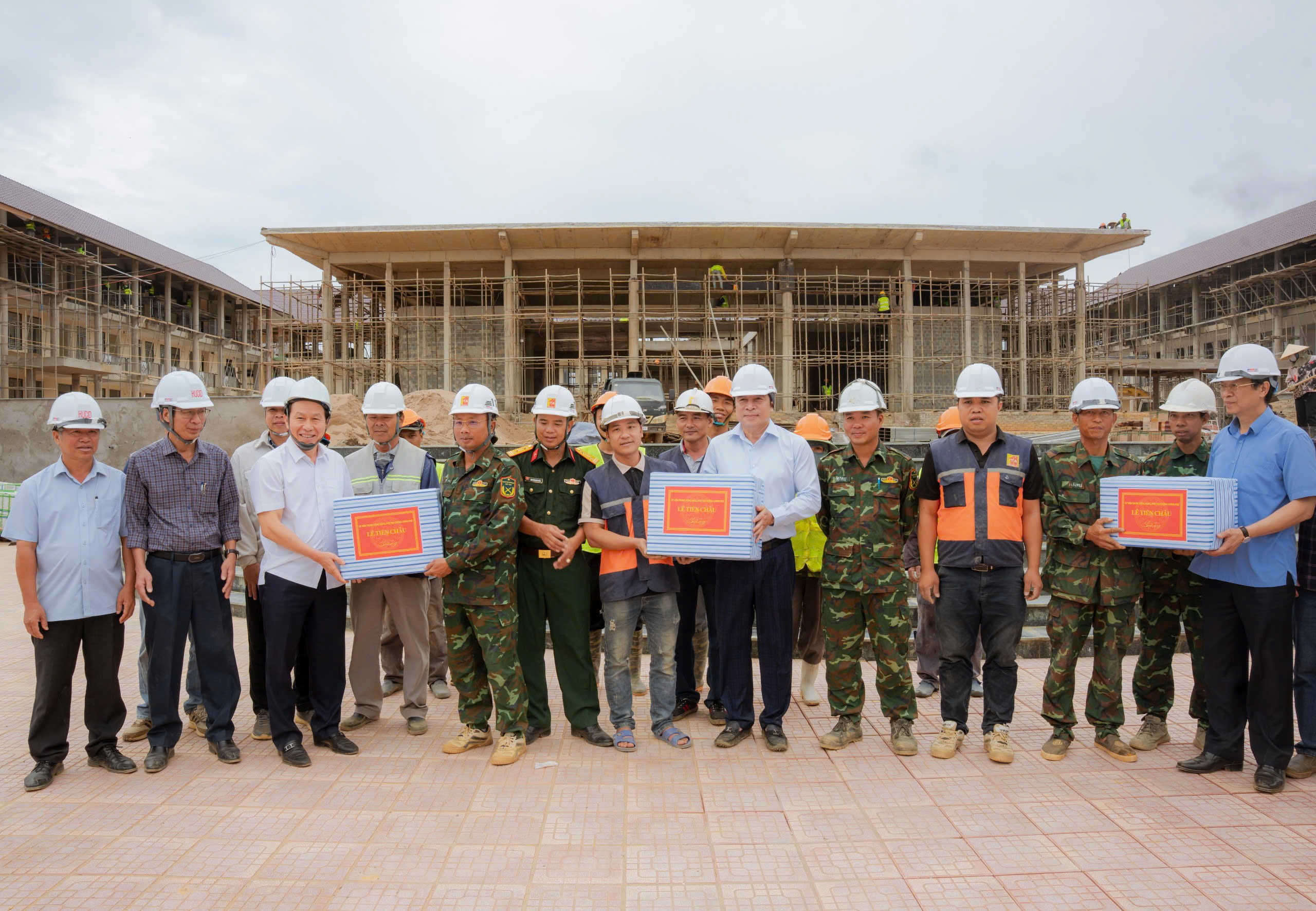 Phó Thủ tướng Lê Tiến Châu kiểm tra tiến độ trường nội trú liên cấp các xã biên giới ở Huế - Ảnh 3.