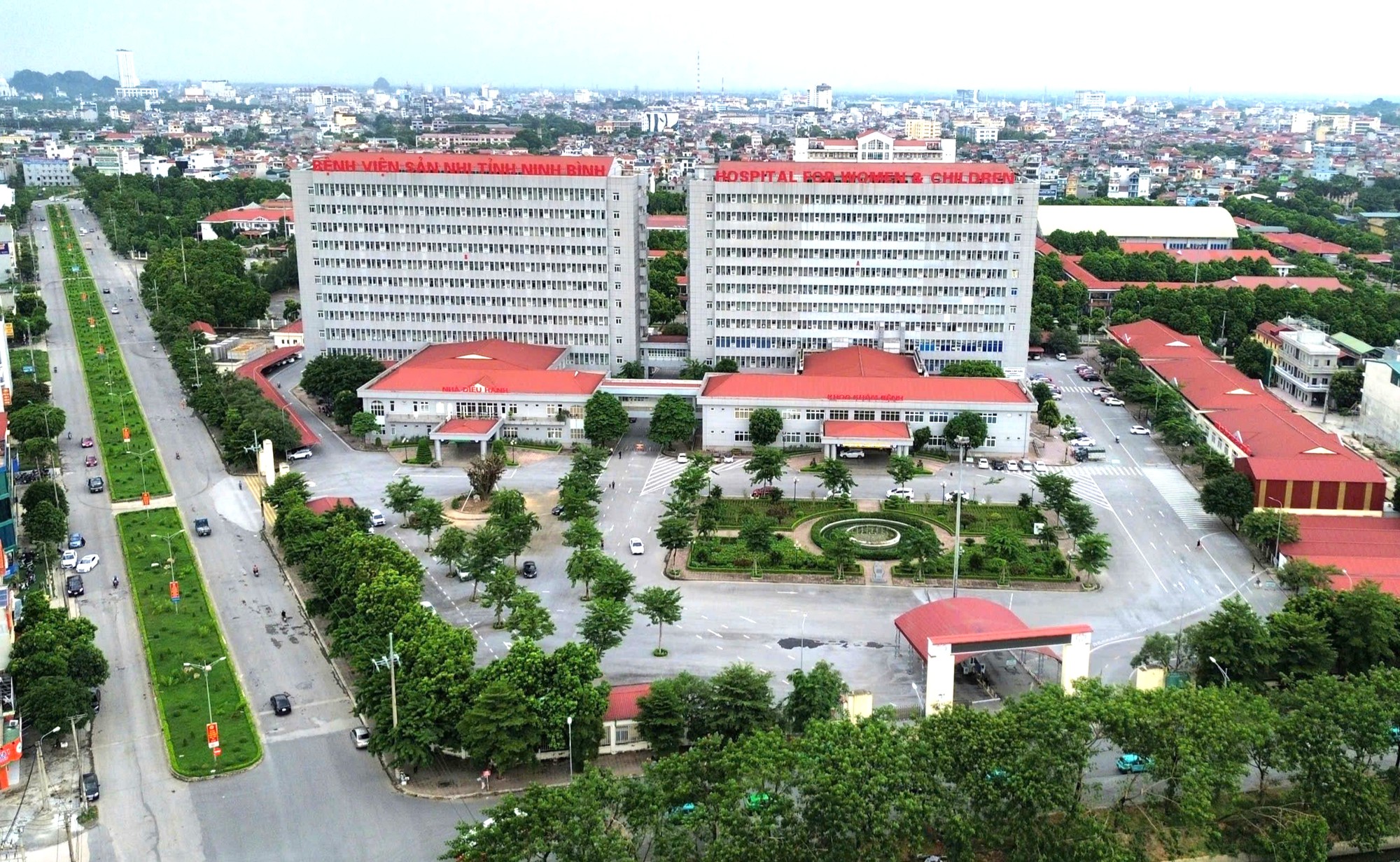 Ninh B&igrave;nh đẩy nhanh quy hoạch kiến tr&uacute;c hướng tới th&agrave;nh phố trực thuộc Trung ương 2030 - Ảnh 4.