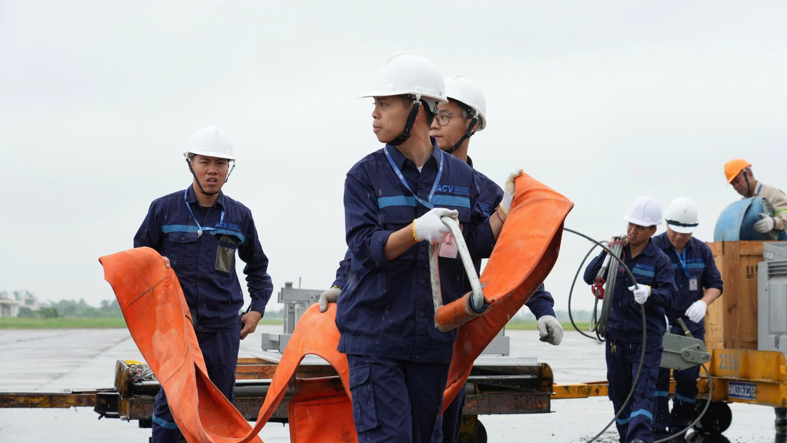 Diễn tập cứu nạn cứu hộ quy m&ocirc; lớn tại cảng h&agrave;ng kh&ocirc;ng lớn nhất khu vực ph&iacute;a Bắc - Ảnh 21.