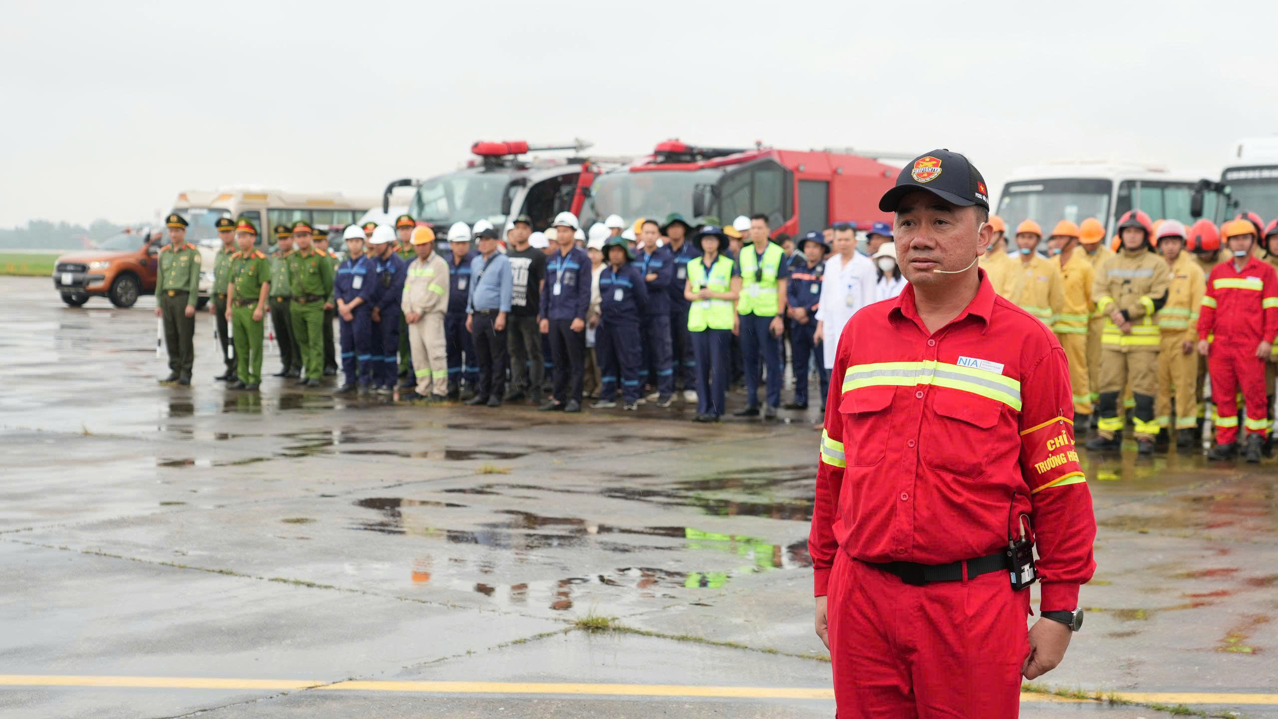 Diễn tập cứu nạn cứu hộ quy m&ocirc; lớn tại cảng h&agrave;ng kh&ocirc;ng lớn nhất khu vực ph&iacute;a Bắc - Ảnh 13.