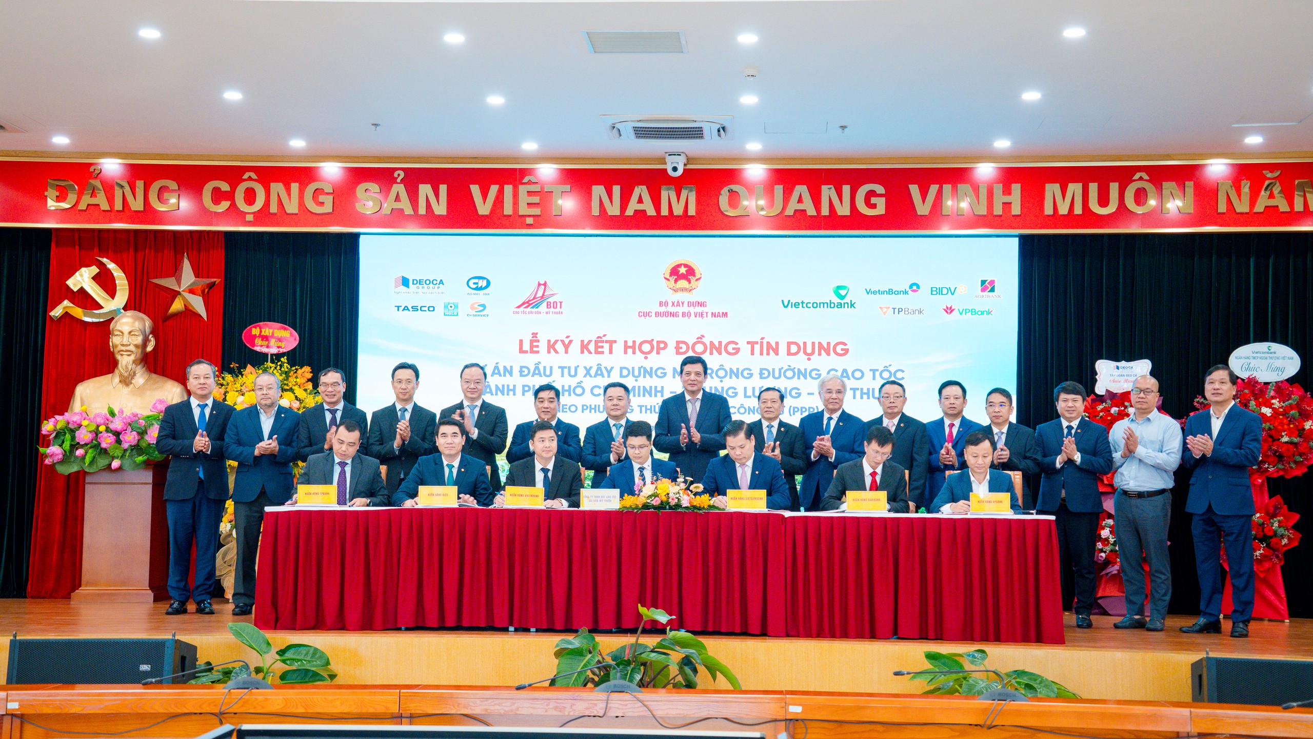 6 ng&acirc;n h&agrave;ng cấp hơn 27.000 tỷ đồng cho dự &aacute;n mở rộng cao tốc TP.HCM-Trung Lương-Mỹ Thuận - Ảnh 2.