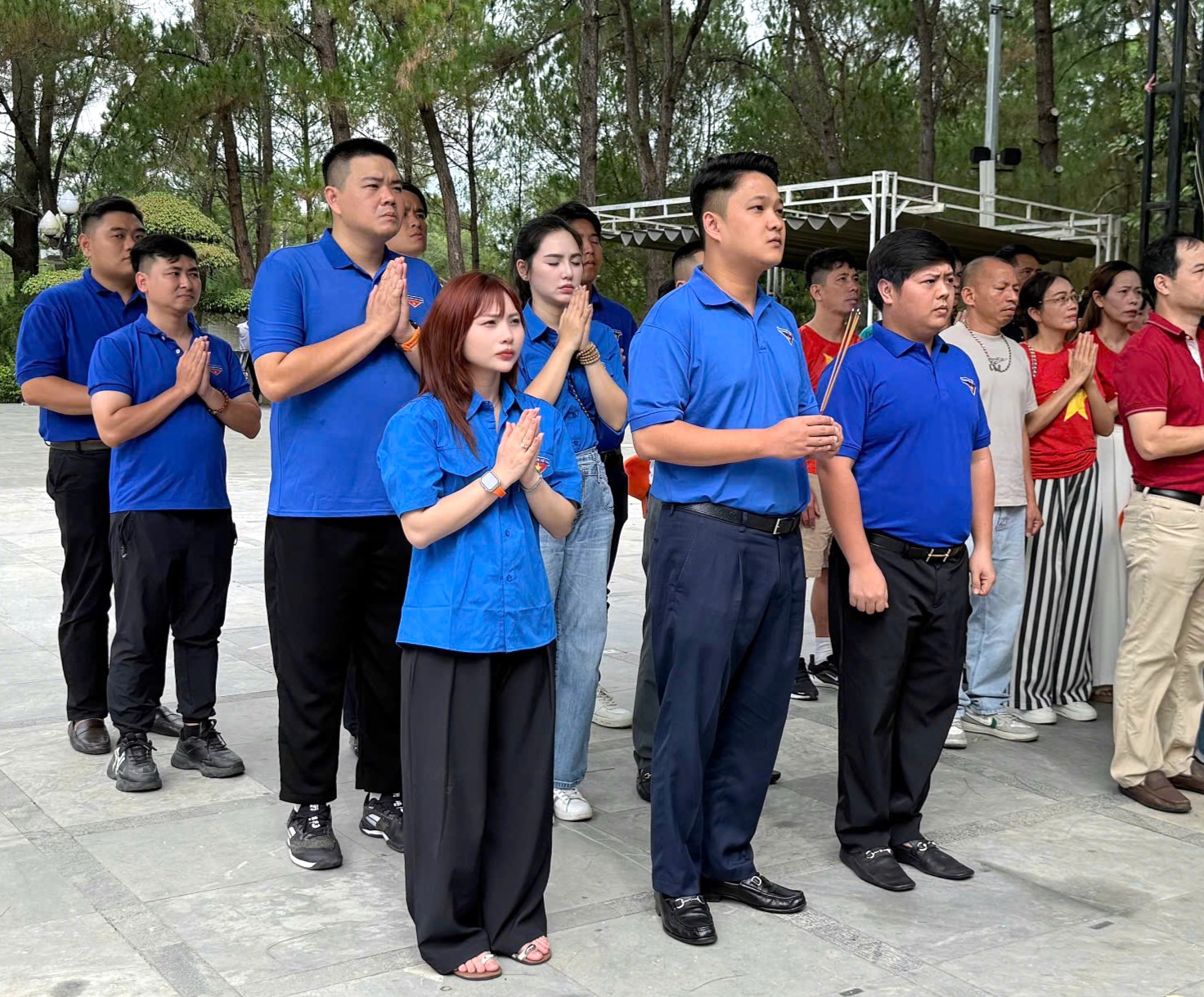 H&agrave;nh tr&igrave;nh về nguồn đầy &yacute; nghĩa của tuổi trẻ B&aacute;o X&acirc;y dựng - Ảnh 8.