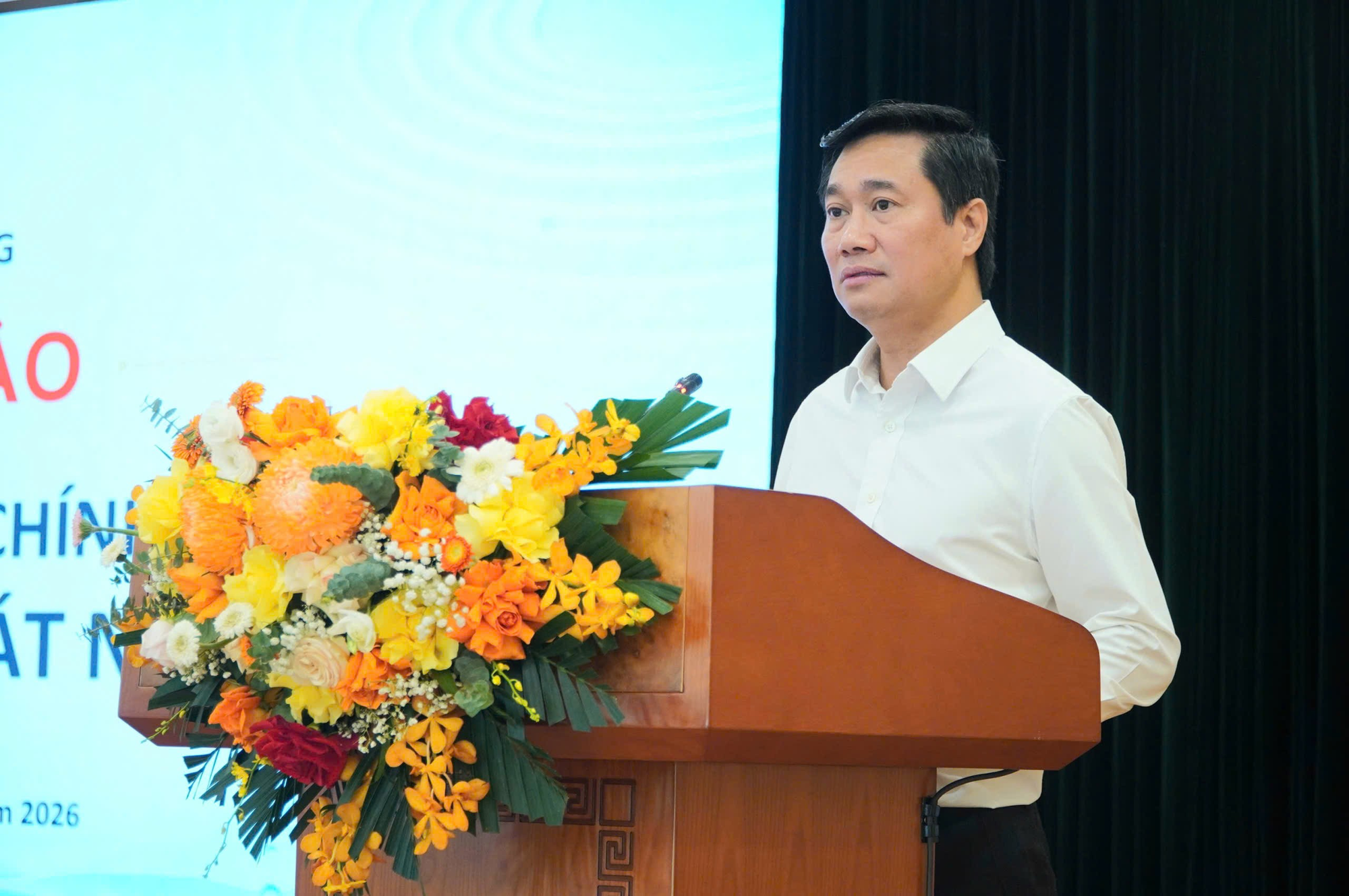 Thứ trưởng Nguyễn Tường văn chỉ đạo Bộ x&acirc;y dựng đảm bảo cấp nước an to&agrave;n cho người d&acirc;n - Ảnh 1.