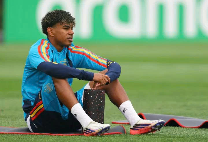 T&acirc;y Ban Nha &ldquo;to&aacute;t mồ h&ocirc;i&rdquo; với chấn thương của Yamal trước chung kết World Cup 2026 - Ảnh 1.