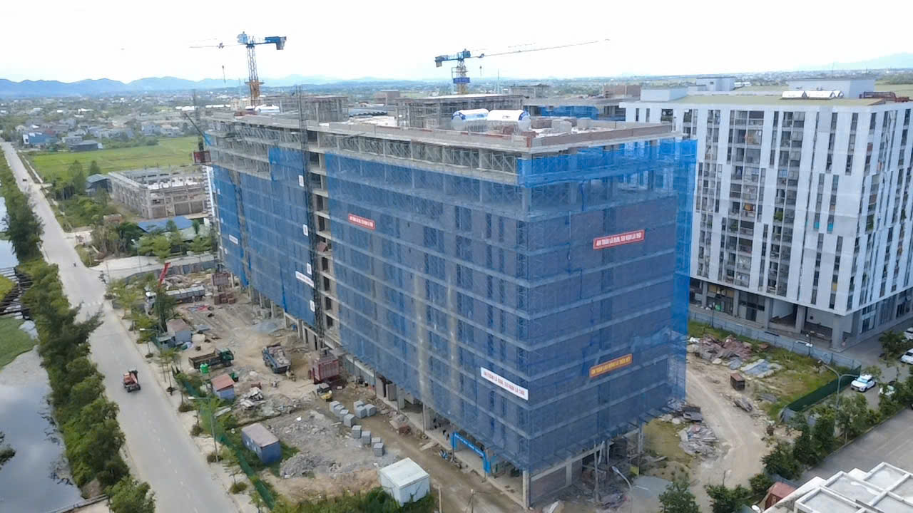 Tăng tốc trên công trường nhà ở xã hội Hà Tĩnh - Ảnh 1.