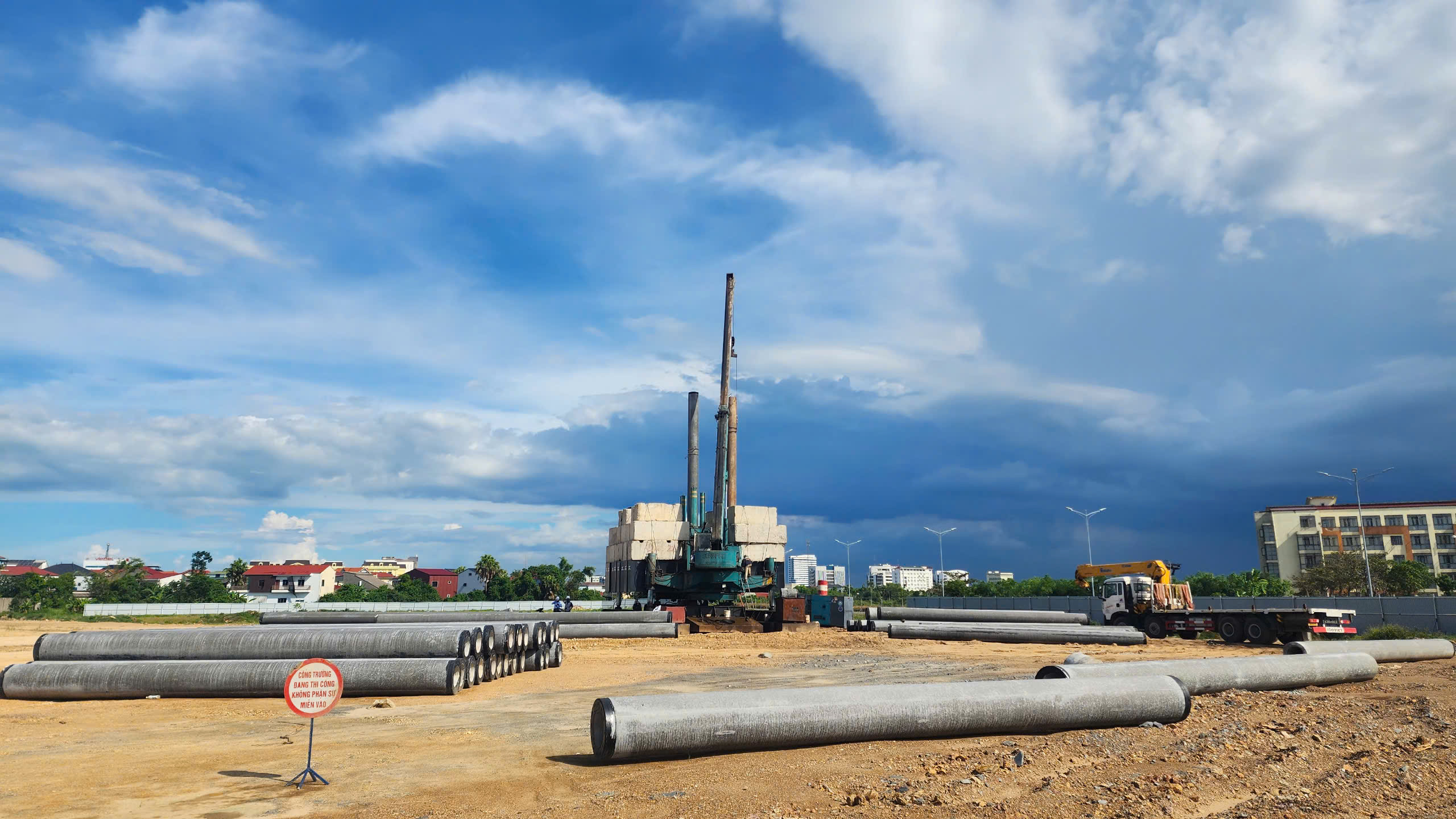 Tăng tốc trên công trường nhà ở xã hội Hà Tĩnh - Ảnh 4.