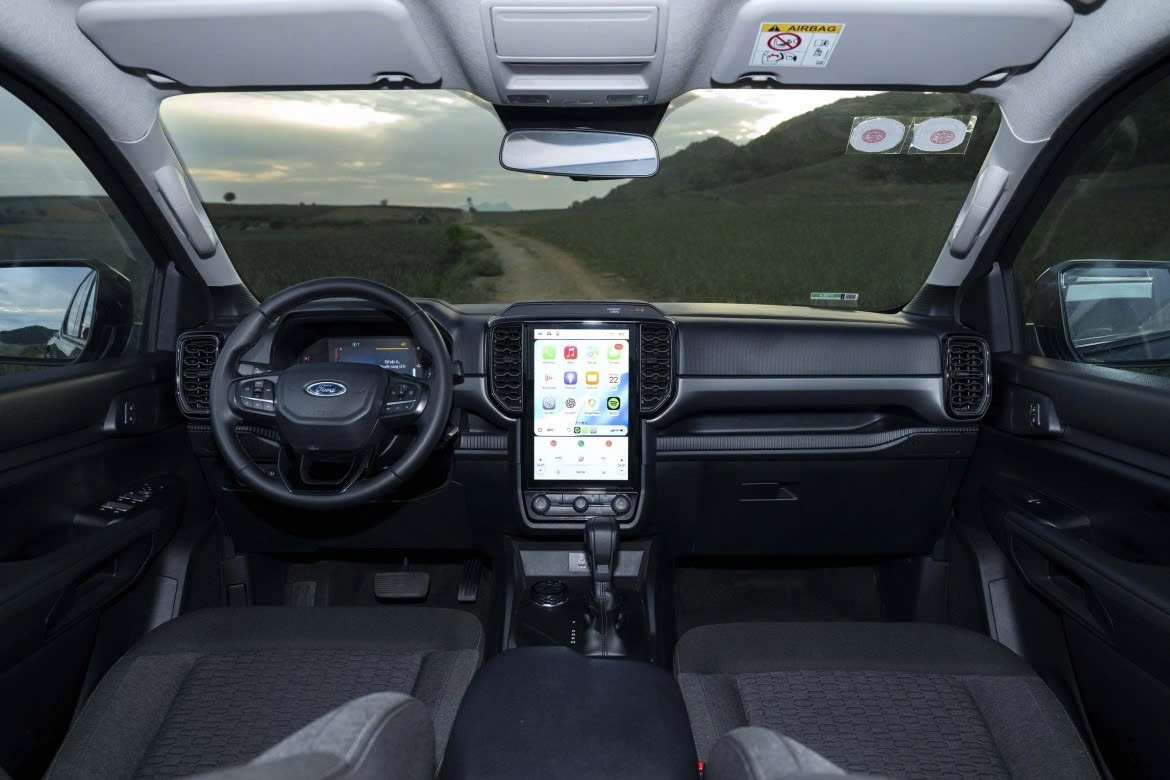 Ford Ranger dẫn đầu thị trường xe bán tải Việt Nam 2026 cùng Hilux , Triton , D - Max - Ảnh 2. Ford Ranger dẫn đầu thị trường xe bán tải Việt Nam 2026 cùng Hilux , Triton , D - Max - Ảnh 2.