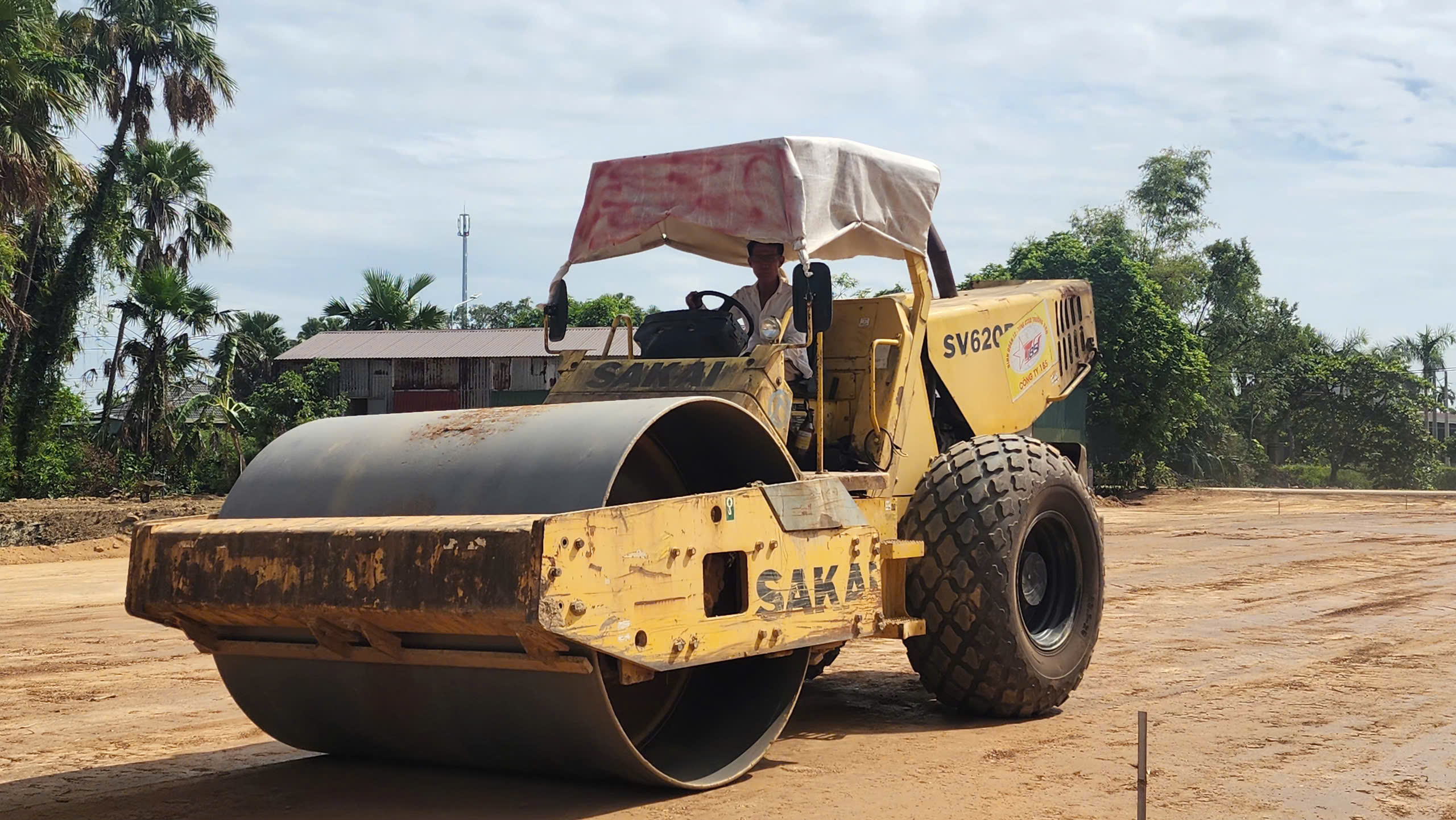 Dự &aacute;n đường 630 tỷ đồng nhộn nhịp trở lại sau thời gian d&agrave;i chờ mặt bằng - Ảnh 3.