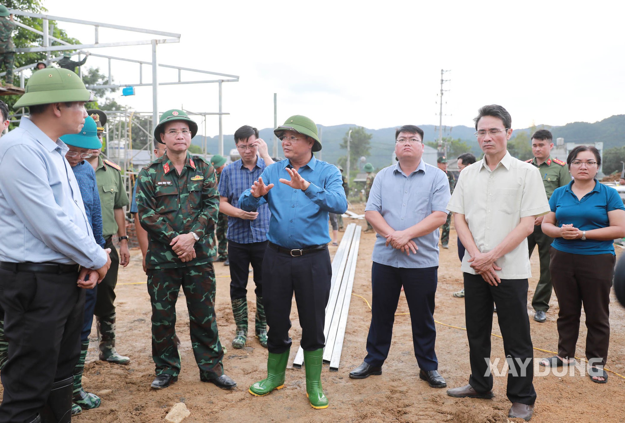 Những ng&ocirc;i nh&agrave; mới khu t&aacute;i định cư cho người d&acirc;n Mường Thang đang th&agrave;nh h&igrave;nh? - Ảnh 17.