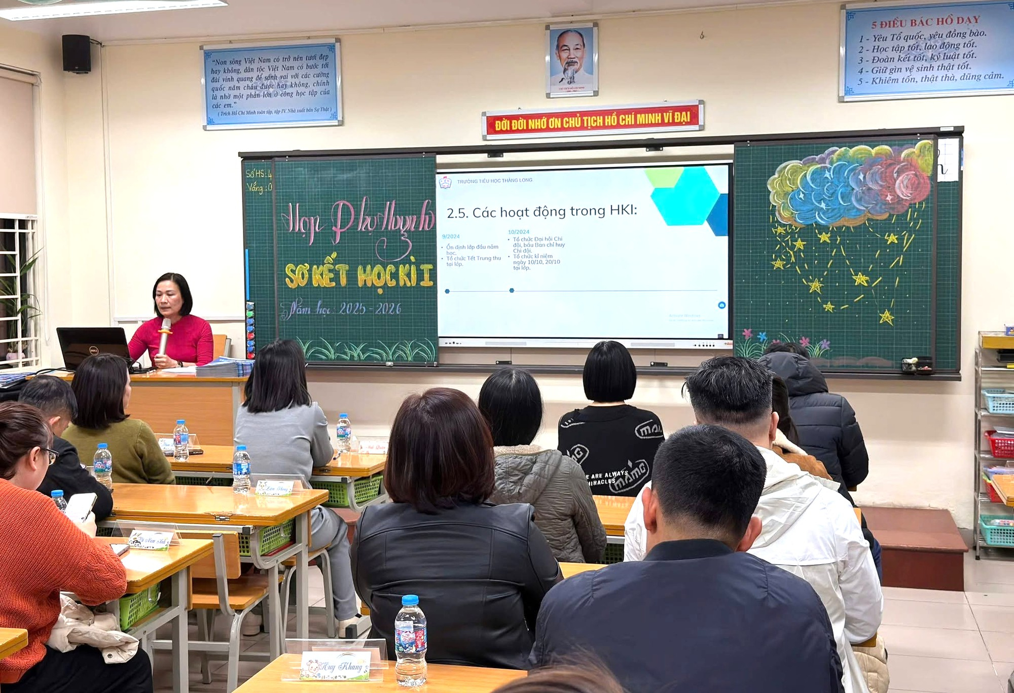 Bộ GD&ĐT đề xuất cấm Ban đại diện cha mẹ học sinh thu hộ tiền trường - Ảnh 1.