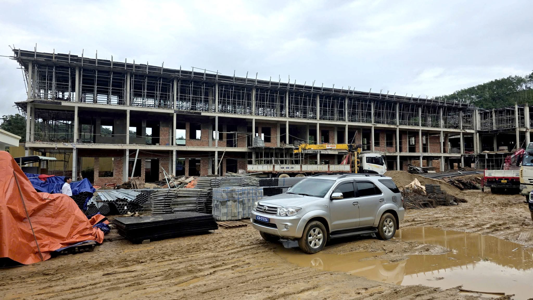 Đà Nẵng sẽ hoàn thành 6 trường nội trú liên cấp trước ngày 25/8 để phục vụ năm học mới - Ảnh 1.