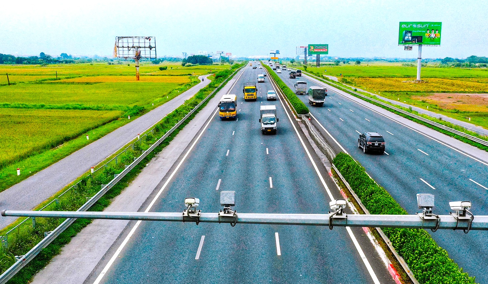 Bộ Xây dựng triển khai kế hoạch 100 ngày tháo gỡ điểm nghẽn chuyển đổi số - Ảnh 1.