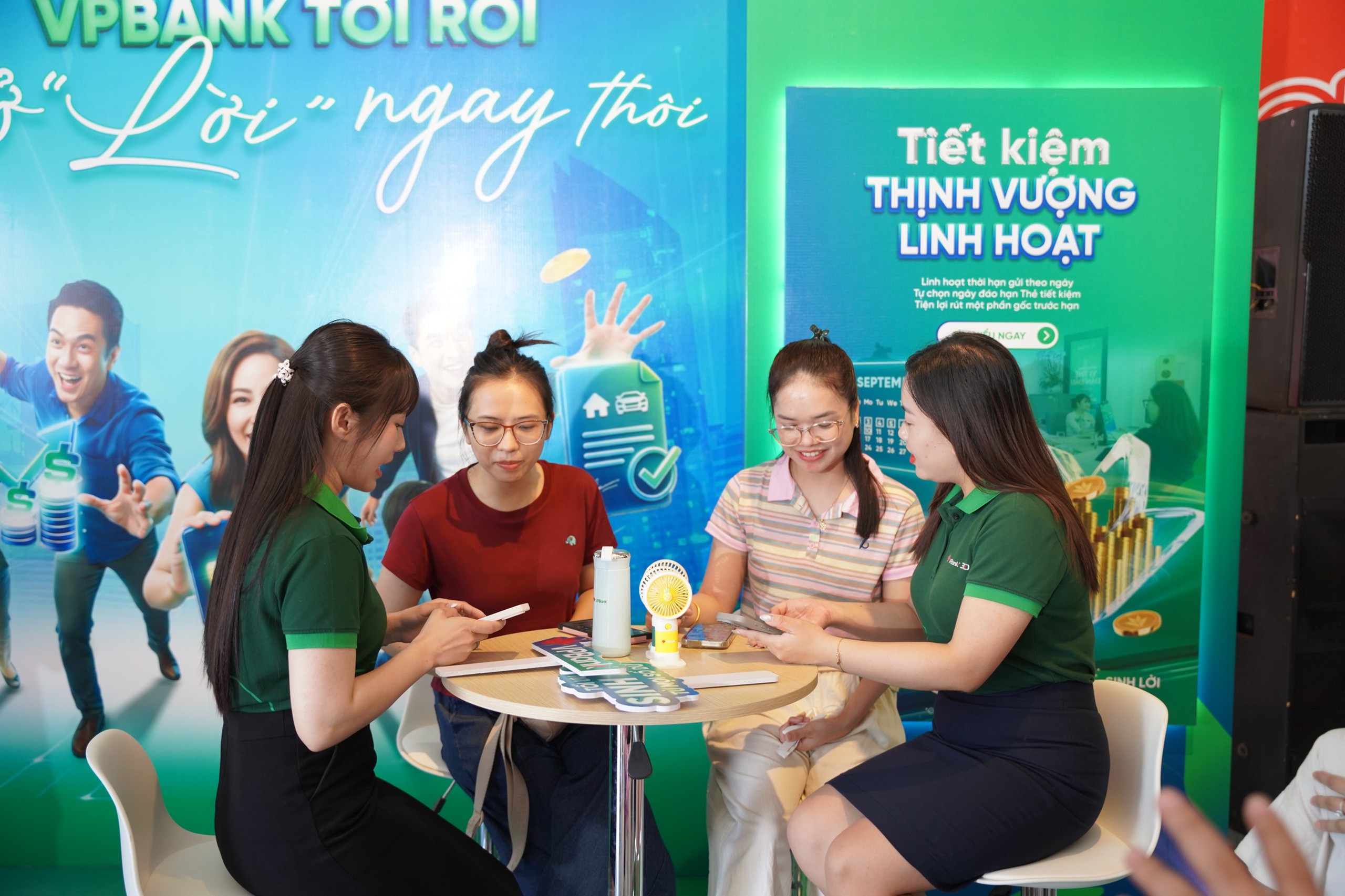 "VPBank tới rồi, mở "lời" ngay th&ocirc;i" kết nối kh&aacute;ch h&agrave;ng từ những nhu cầu hằng ng&agrave;y   - Ảnh 1.
