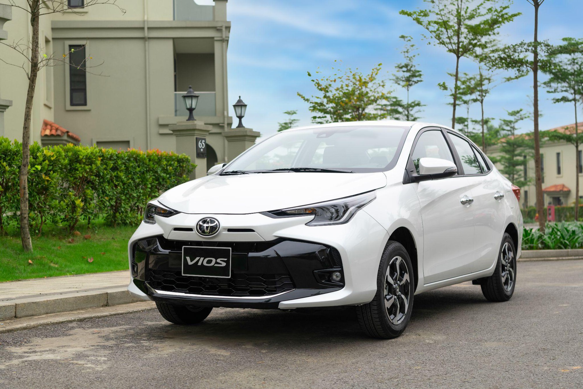 Những mẫu xe 'gánh' doanh số sedan giữa lúc dòng xe này dần thoái trào - Ảnh 2.