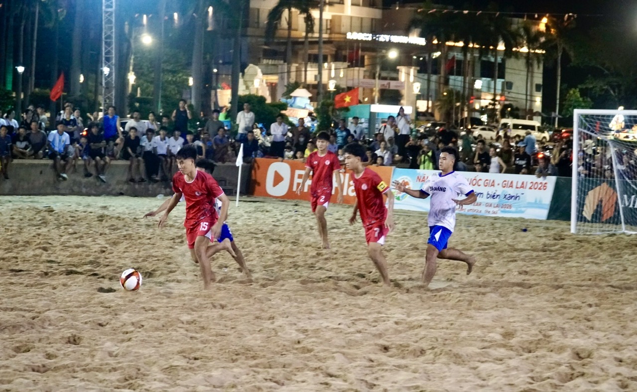 Hơn 230 vận động vi&ecirc;n tranh t&agrave;i tại Giải B&oacute;ng đ&aacute; b&atilde;i biển V&ocirc; địch Quốc gia 2026 - Ảnh 3.