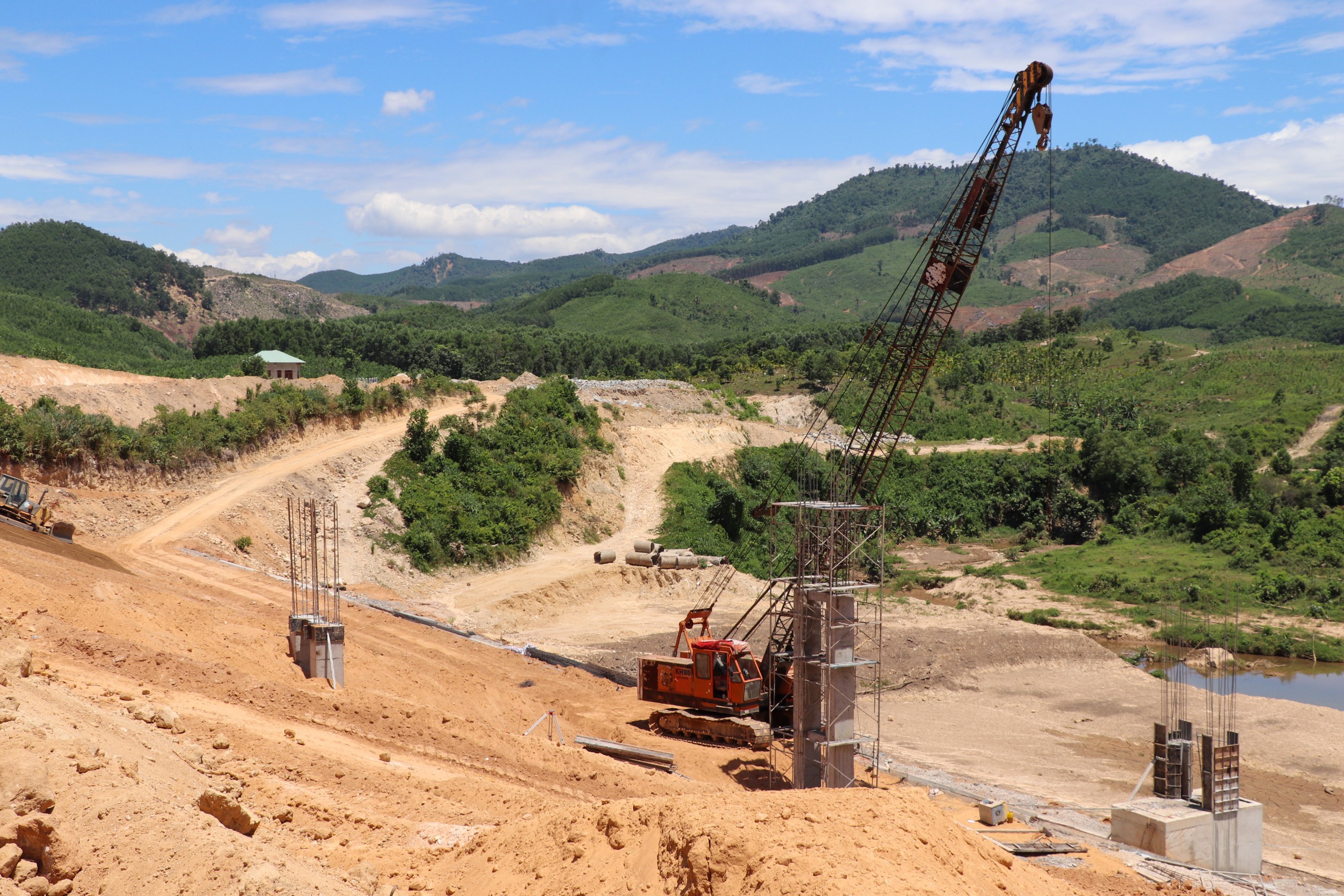 Đà Nẵng: Nỗ lực hoàn thiện đưa vào sử dụng 2 hồ chứa nước 320 tỷ đồng trước mùa mưa - Ảnh 6.