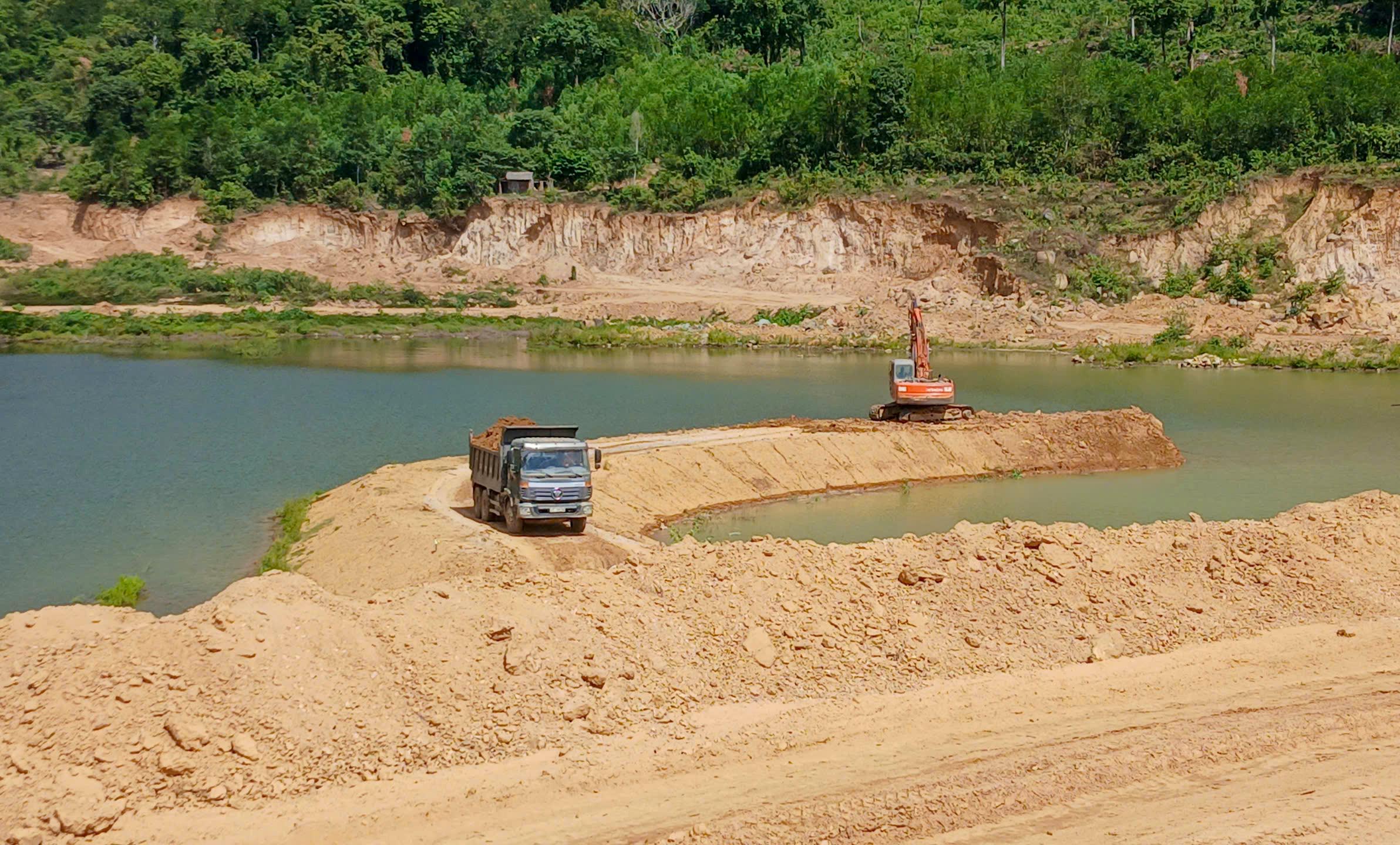 Đà Nẵng: Nỗ lực hoàn thiện đưa vào sử dụng 2 hồ chứa nước 320 tỷ đồng trước mùa mưa - Ảnh 2.