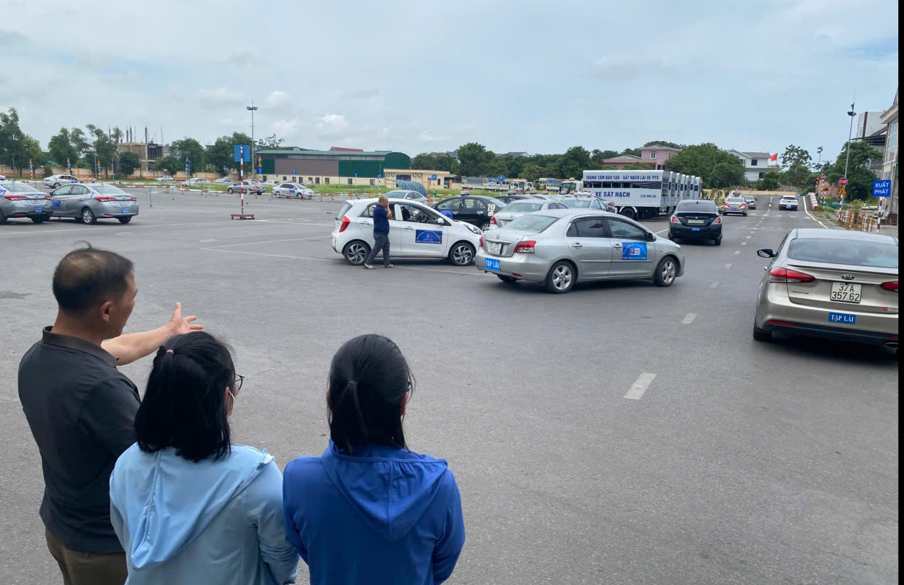 Nghệ An: Thiết thực v&agrave; giảm &aacute;p lực cho học vi&ecirc;n nhờ quy định mới trong s&aacute;t hạch l&aacute;i xe - Ảnh 2.