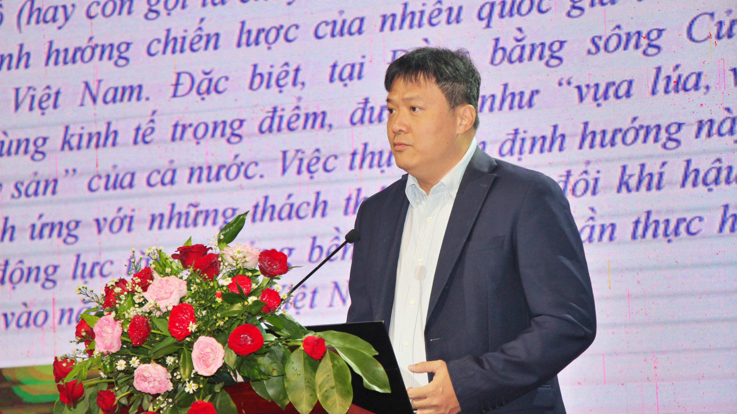 C&agrave; Mau: Th&uacute;c đẩy chuyển đổi xanh tr&ecirc;n nền tảng số tại ĐBSCL - Ảnh 3.