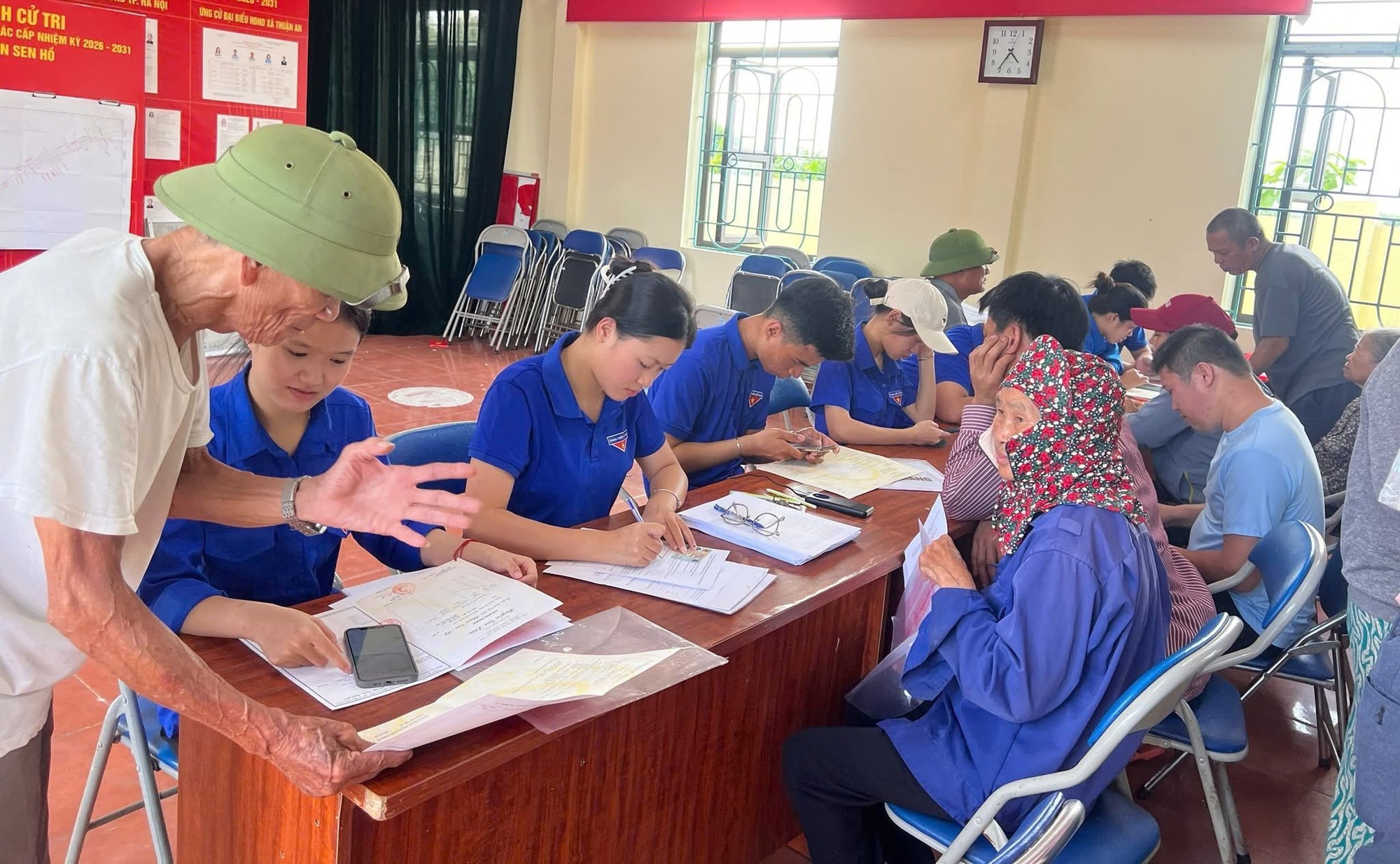 Hà Nội tăng tốc làm sạch gần 4,2 triệu thửa đất để hoàn thiện "hạ tầng số" - Ảnh 2.