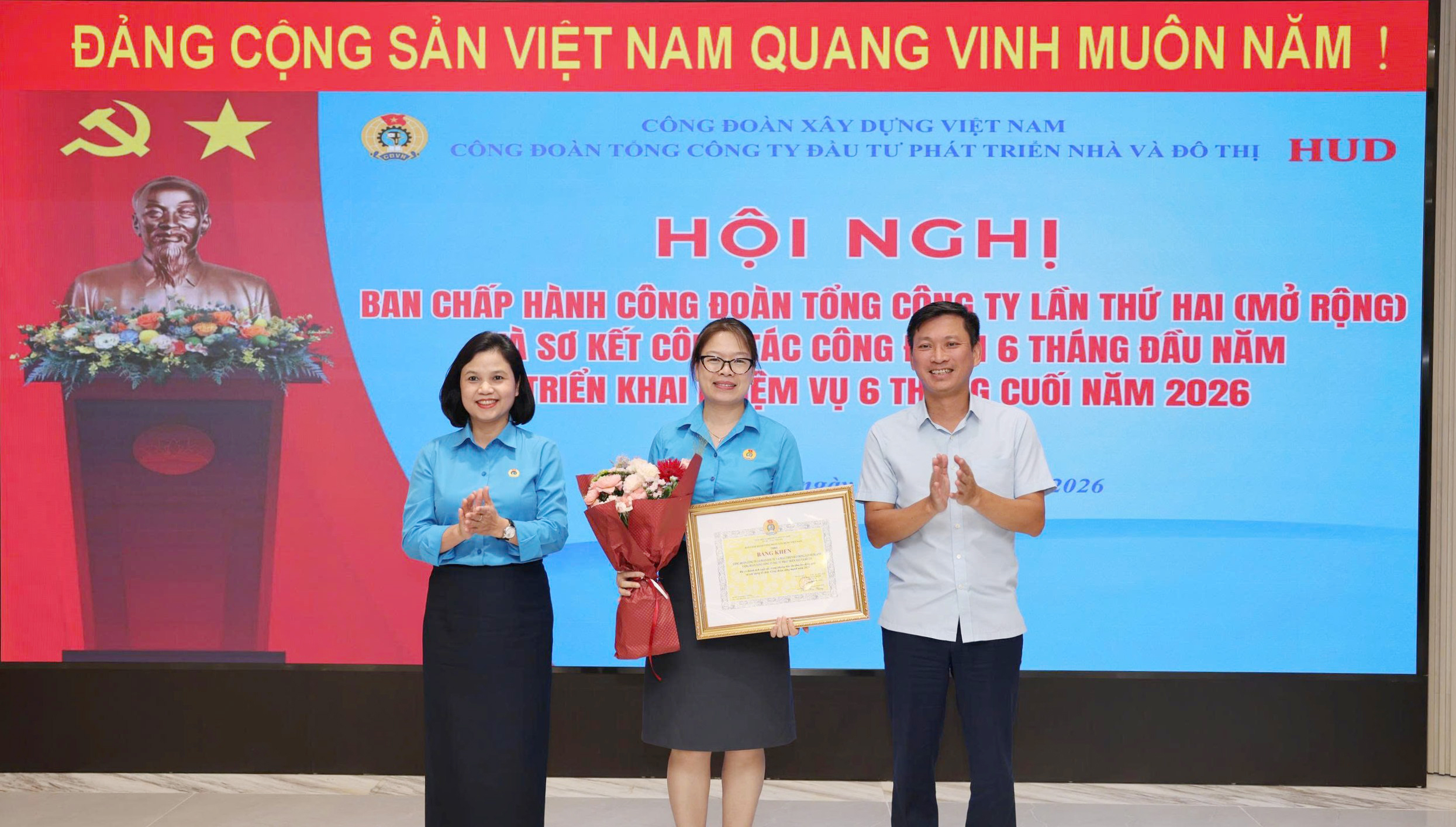 C&ocirc;ng đo&agrave;n Tổng c&ocirc;ng ty HUD: Đổi mới s&aacute;ng tạo, đồng h&agrave;nh c&ugrave;ng doanh nghiệp, người lao động - Ảnh 6.