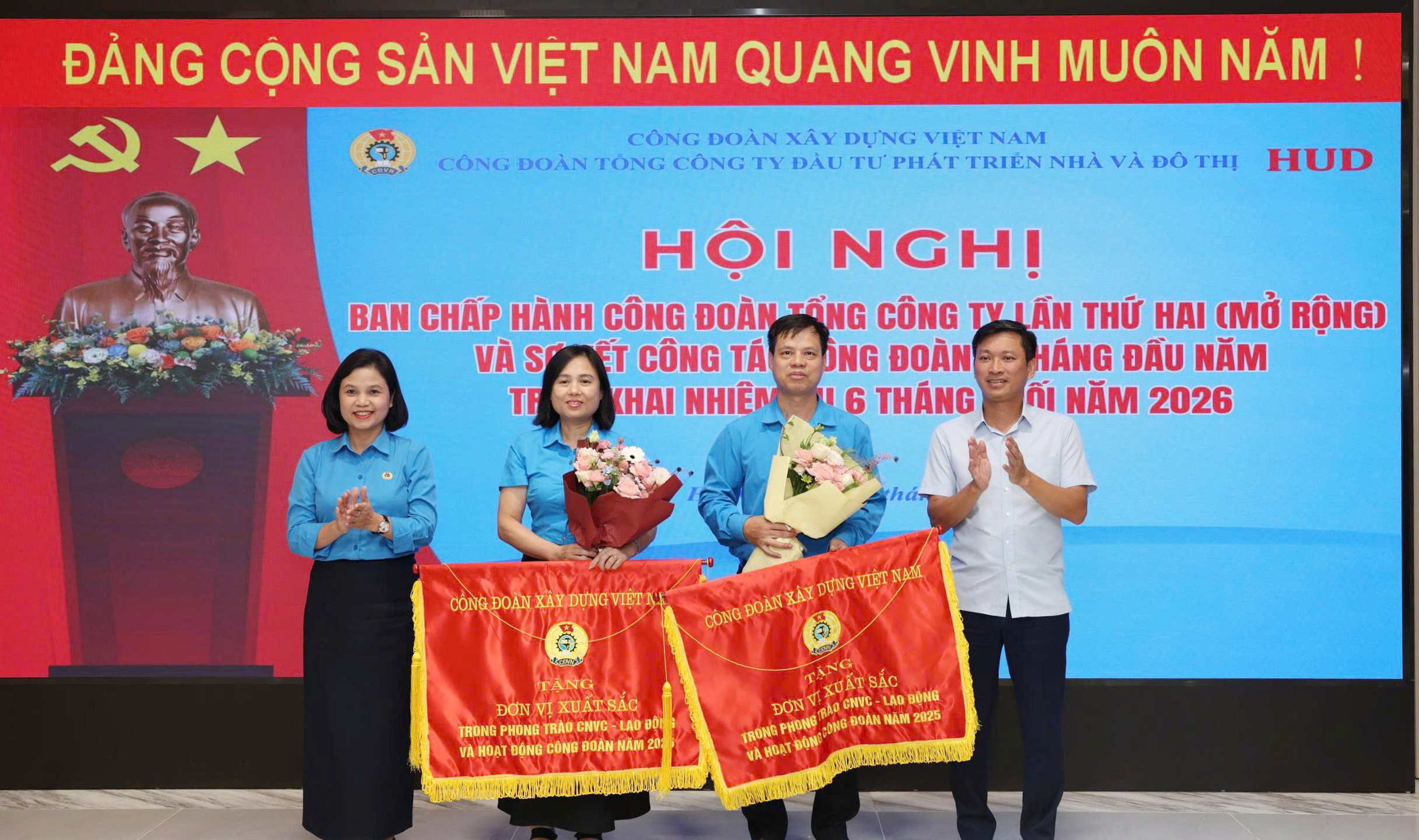 C&ocirc;ng đo&agrave;n Tổng c&ocirc;ng ty HUD: Đổi mới s&aacute;ng tạo, đồng h&agrave;nh c&ugrave;ng doanh nghiệp, người lao động - Ảnh 4.