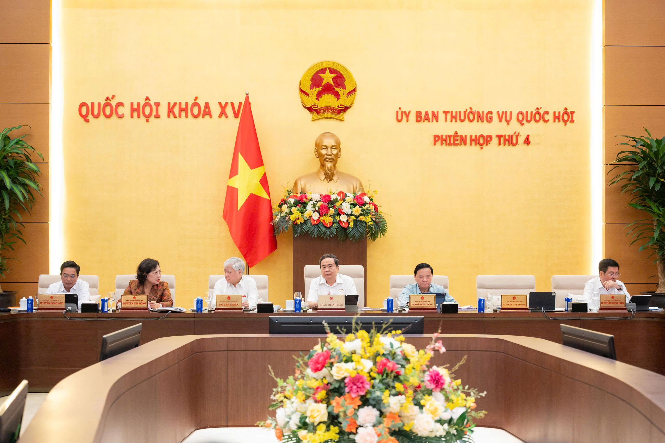 Ủy ban Thường vụ Quốc hội cho &yacute; kiến về th&iacute; điểm cơ chế, ch&iacute;nh s&aacute;ch đặc th&ugrave; x&acirc;y dựng khu đ&ocirc; thị lấn biển tại Đ&agrave; Nẵng - Ảnh 4.