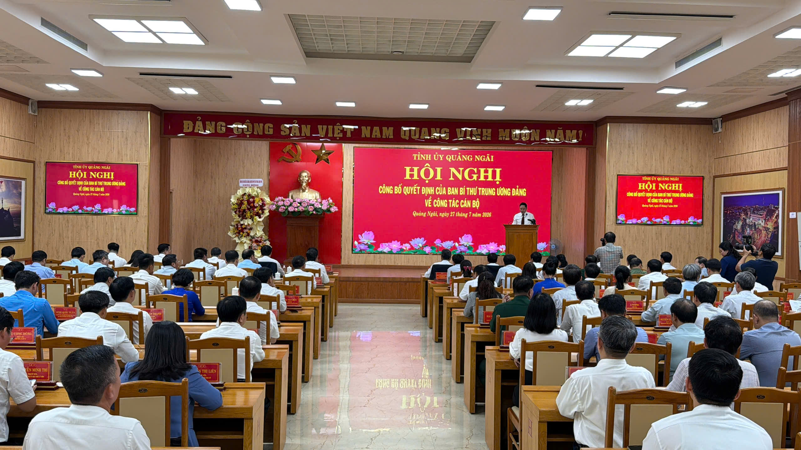 - Ảnh 1.