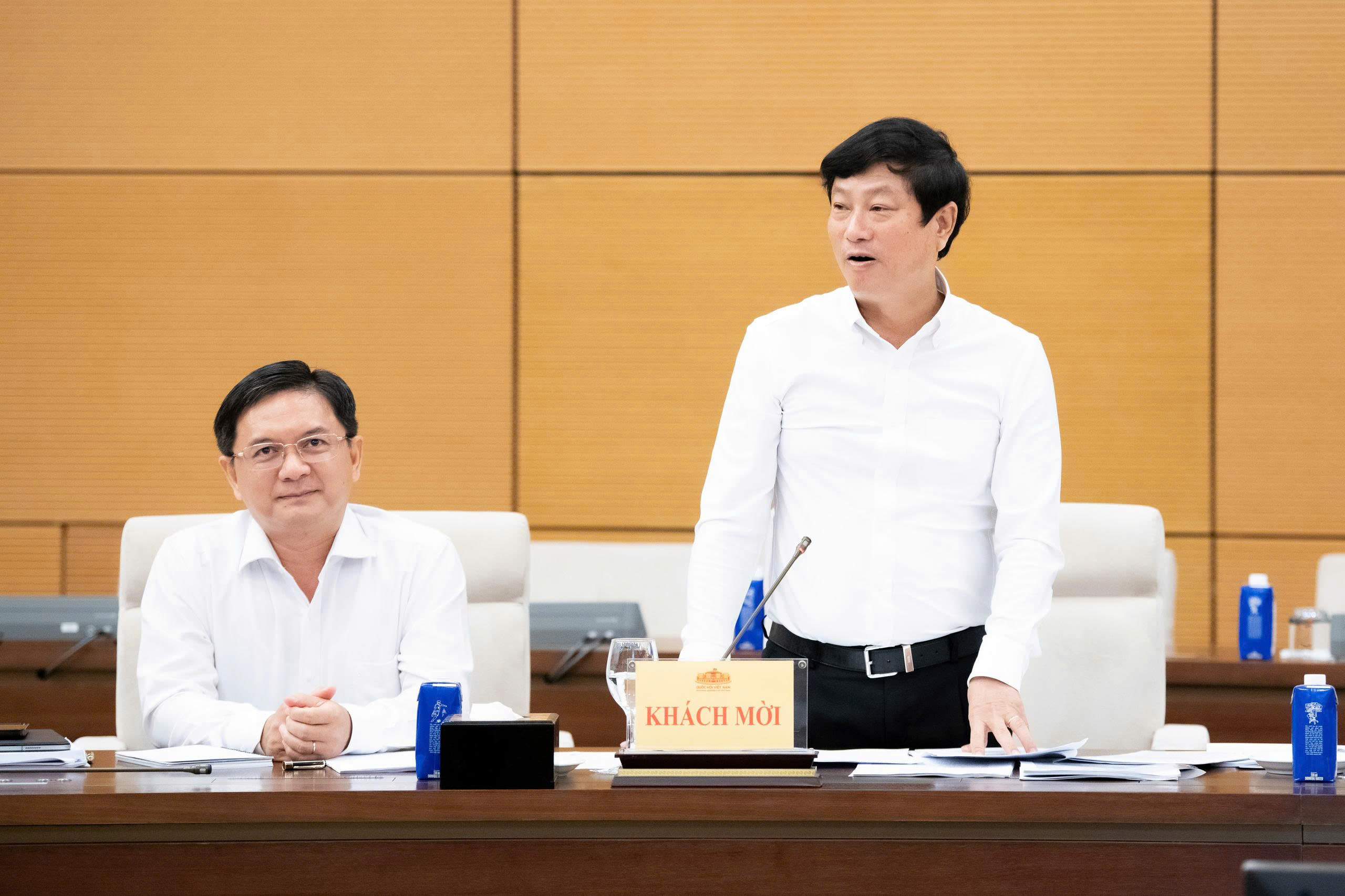 X&acirc;y dựng Luật để kiến tạo khu&ocirc;n khổ ph&aacute;p l&yacute; đủ tầm dẫn dắt ph&aacute;t triển đ&ocirc; thị nhiều năm tới - Ảnh 17.