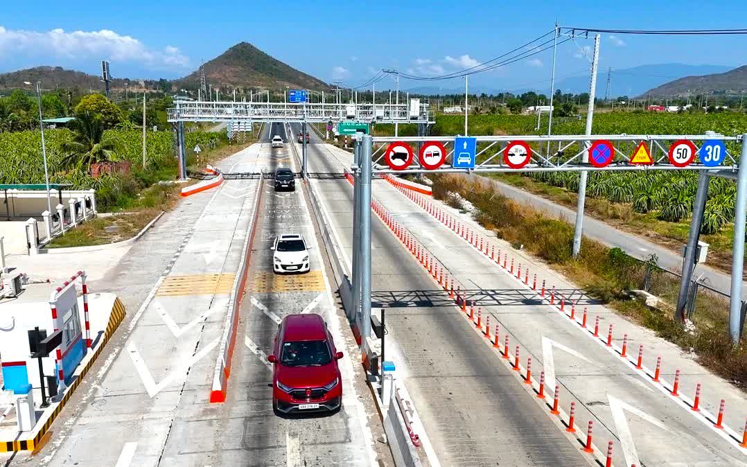 Thu phí cao tốc Quảng Ngãi - Nha Trang từ 14 / 8 / 2026: Những điều cần biết - Ảnh 2.