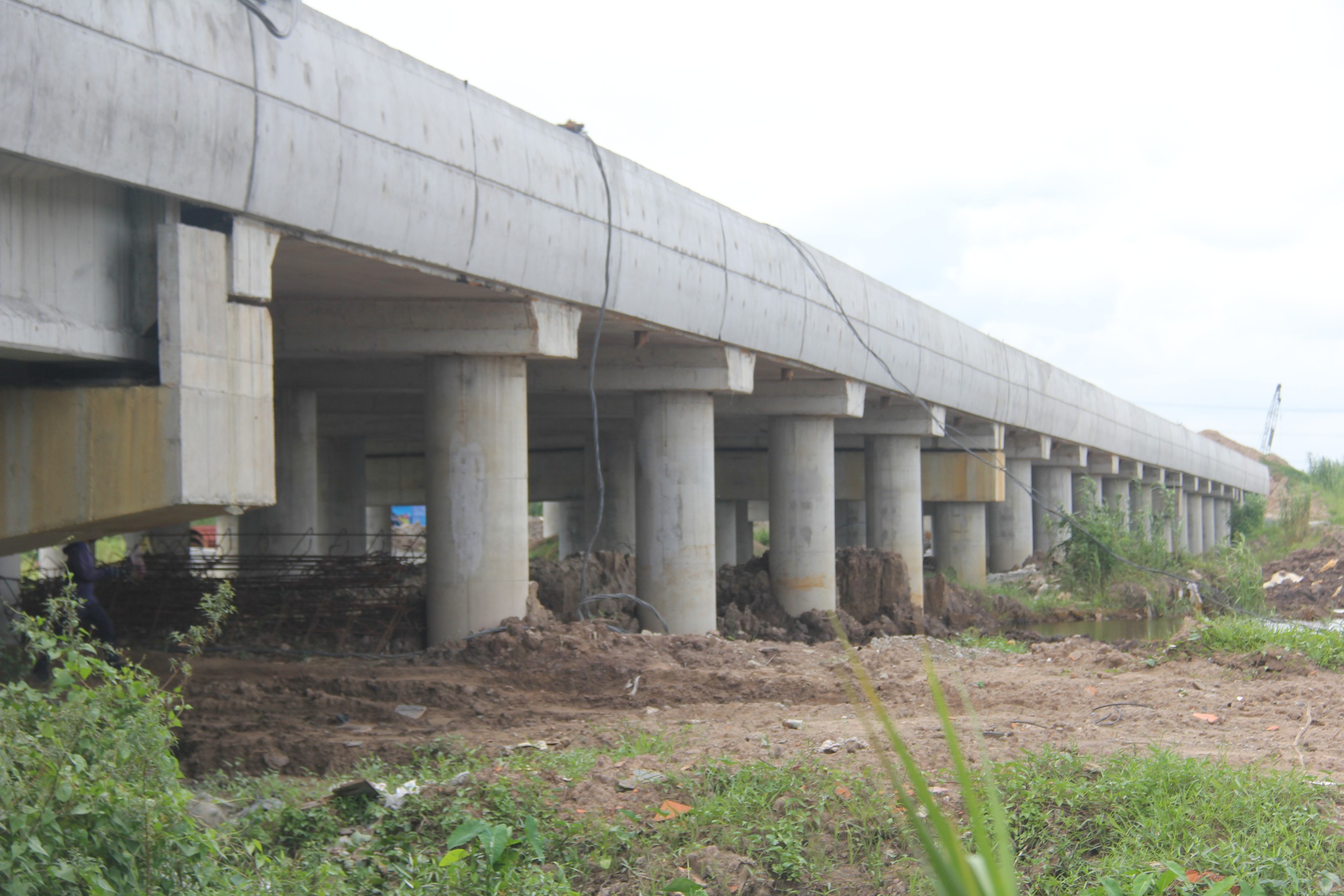 "Canh trời" ng&agrave;y đ&ecirc;m thi c&ocirc;ng cao tốc Cao L&atilde;nh - An Hữu trong m&ugrave;a mưa - Ảnh 9.