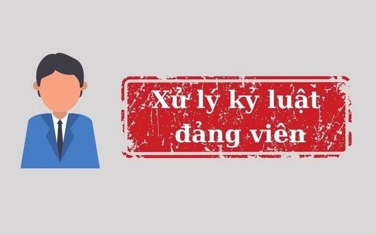 Khởi tố Thứ trưởng Bộ N&ocirc;ng nghiệp v&agrave; M&ocirc;i trường Ho&agrave;ng Trung với c&aacute;o buộc nhận hối lộ - Ảnh 2.