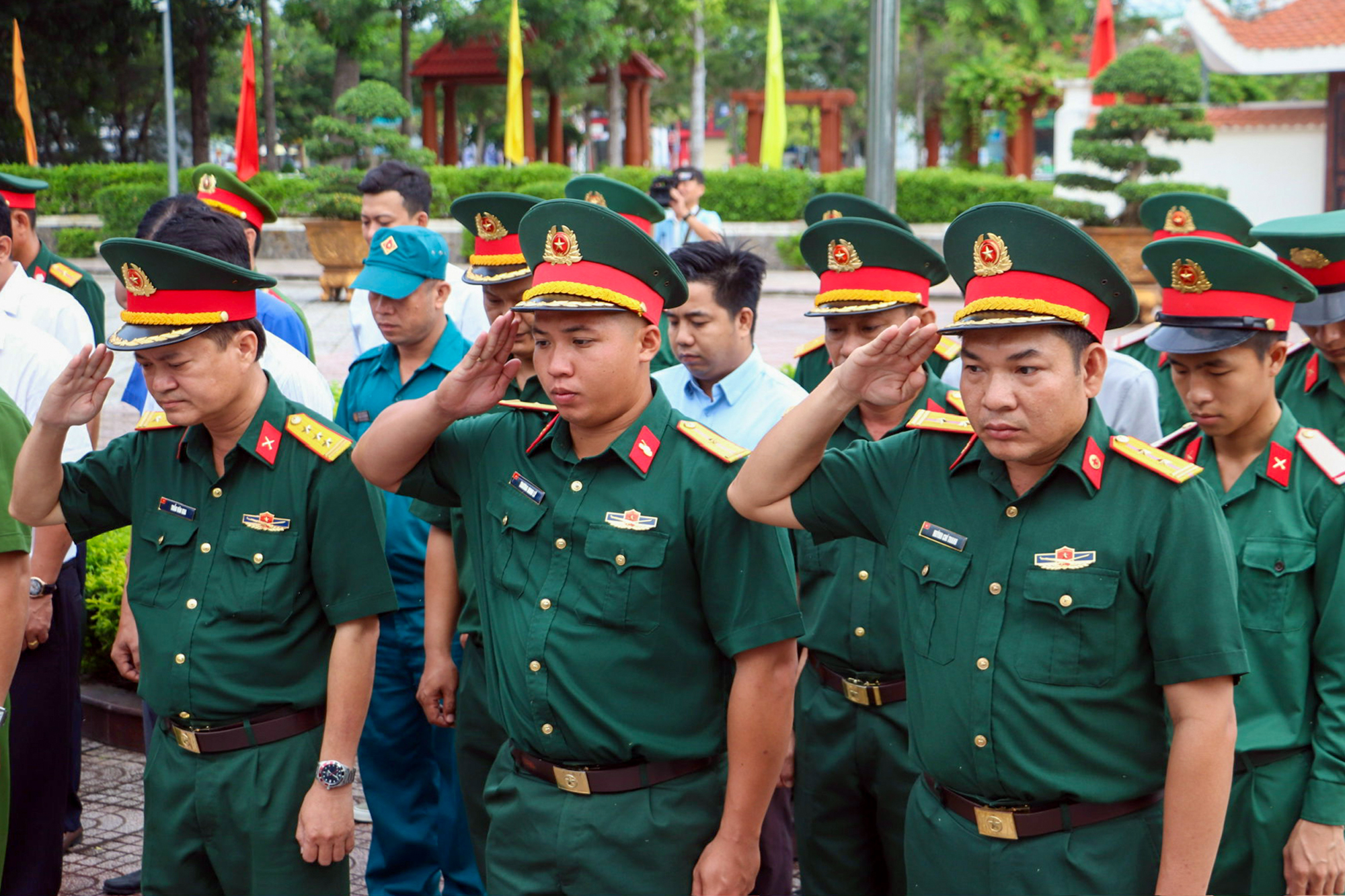 Vĩnh Long: Lấy mẫu ADN t&igrave;m lại t&ecirc;n cho 126 liệt sĩ ở Nghĩa trang B&igrave;nh Minh - Ảnh 5.