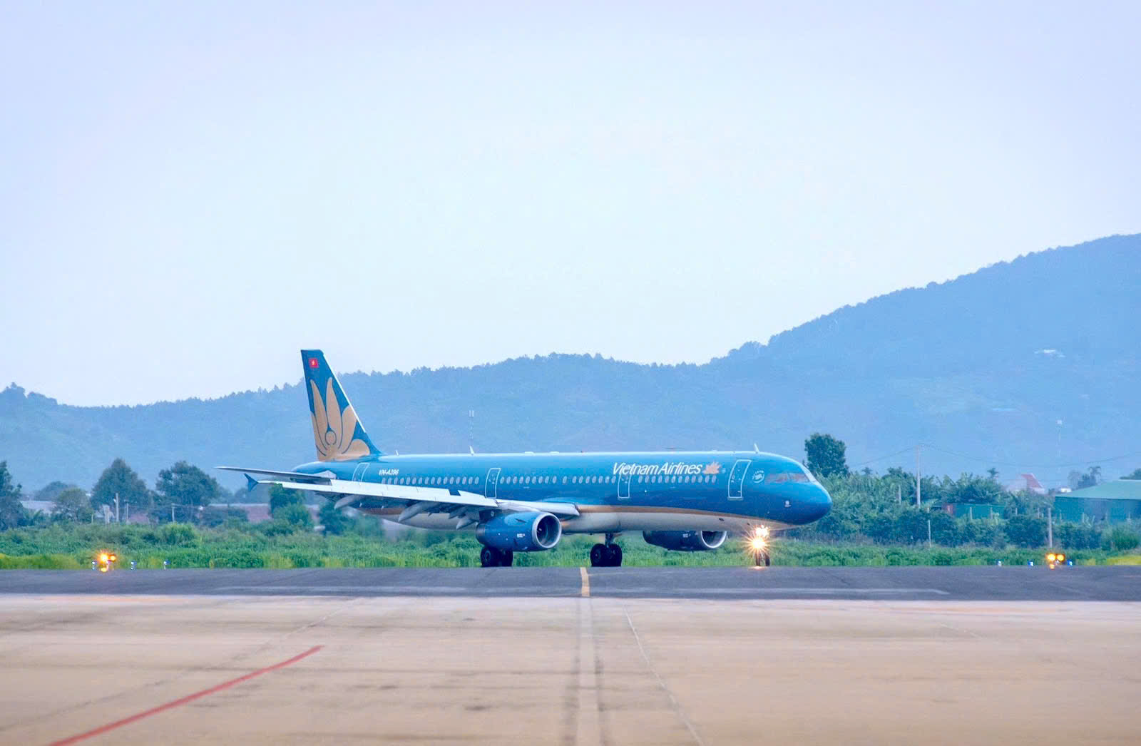 Vietnam Airlines nối lại đường bay Cần Thơ - Đ&agrave; Lạt sau gần 6 năm - Ảnh 1.