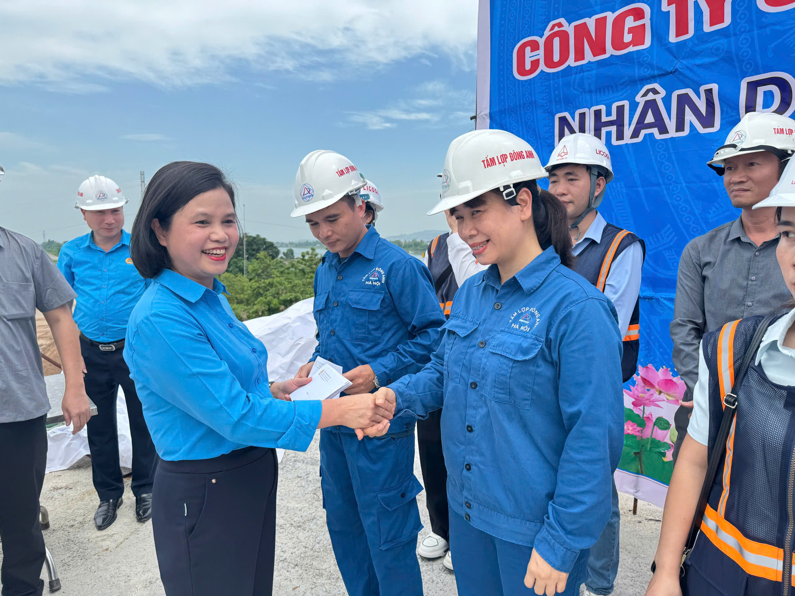 C&ocirc;ng đo&agrave;n X&acirc;y dựng Việt Nam đề ra mục ti&ecirc;u hằng năm, c&oacute; &iacute;t nhất 1.200 s&aacute;ng kiến - Ảnh 1.