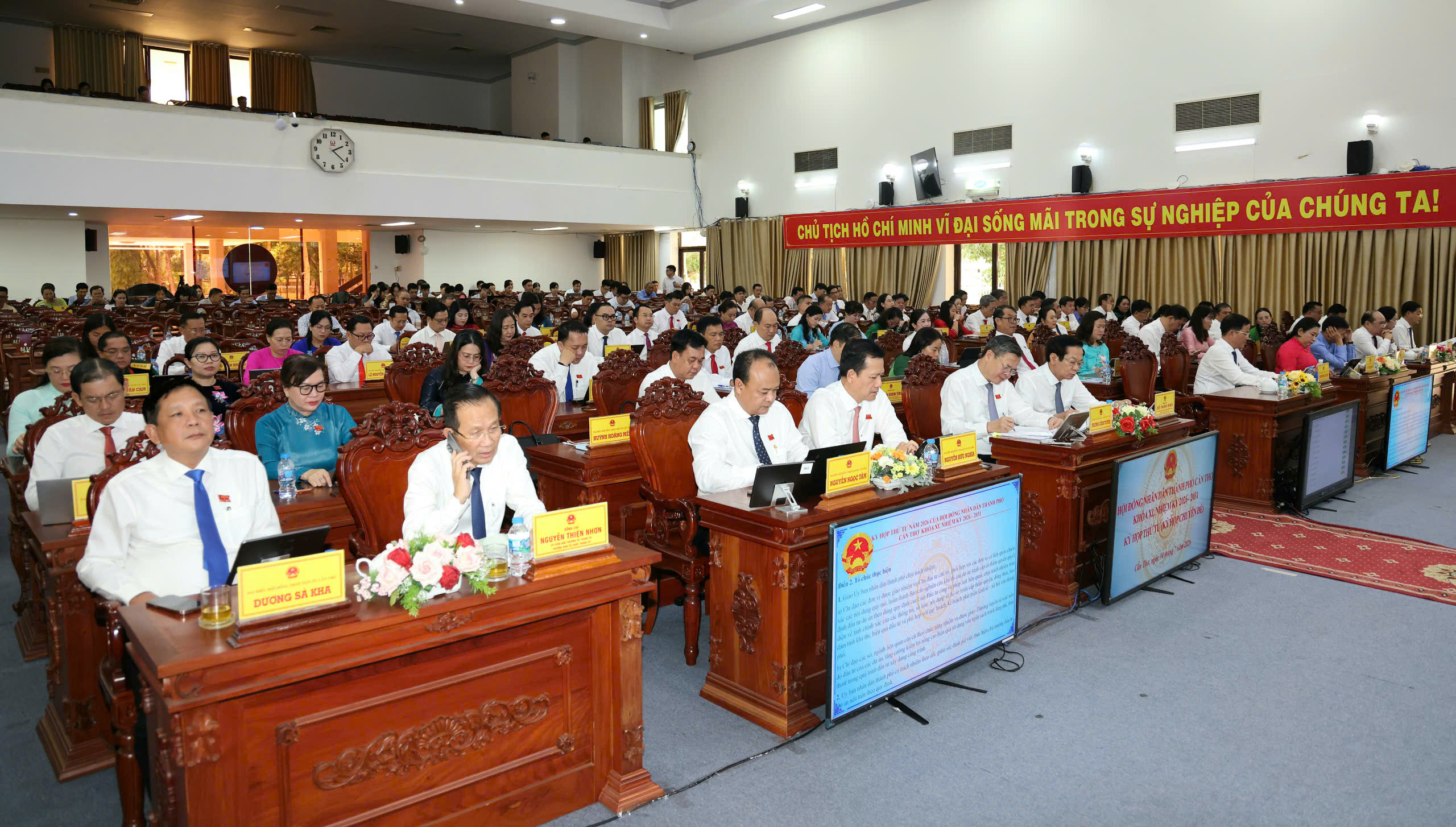 Cần Thơ thông qua nhiều chính sách lớn về giáo dục, văn hóa và công nghệ số - Ảnh 3.