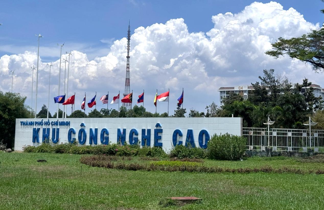 TP.HCM r&agrave; so&aacute;t 16 khu đất, th&uacute;c tiến độ nh&agrave; lưu tr&uacute; c&ocirc;ng nh&acirc;n - Ảnh 2.
