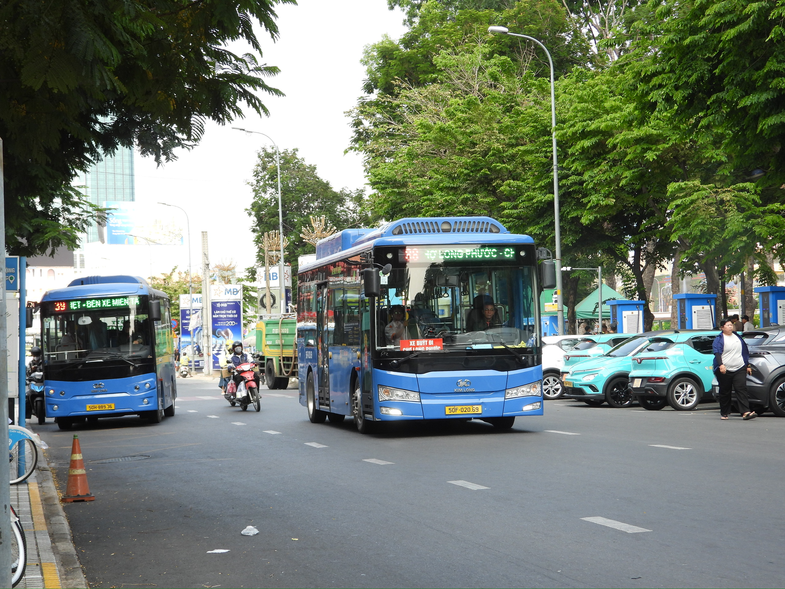 Xe buýt đúng giờ: Chìa khóa giữ chân hành khách sau miễn vé - Ảnh 5.