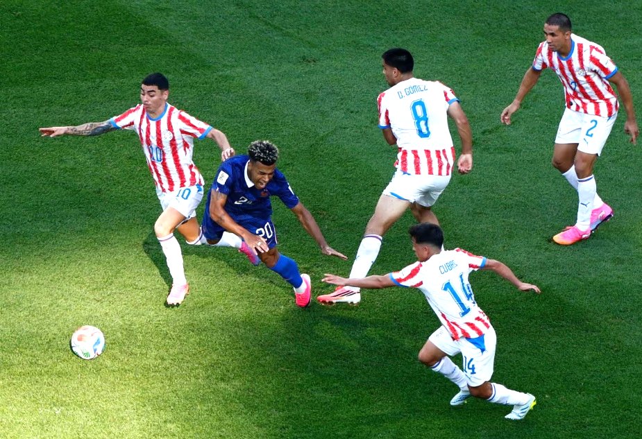 Pháp thắng Paraguay 1 - 0 , Mbappe ghi bàn đưa đội vào tứ kết World Cup 2026 - Ảnh 2.