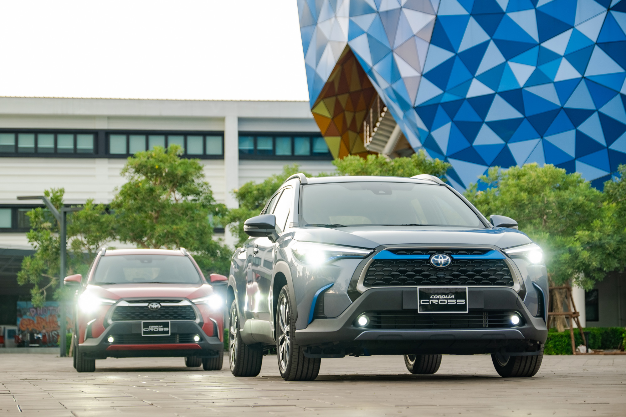 Mua xe hybrid cũ 2026 cần lưu ý gì để tránh rủi ro và tiết kiệm chi phí - Ảnh 2.