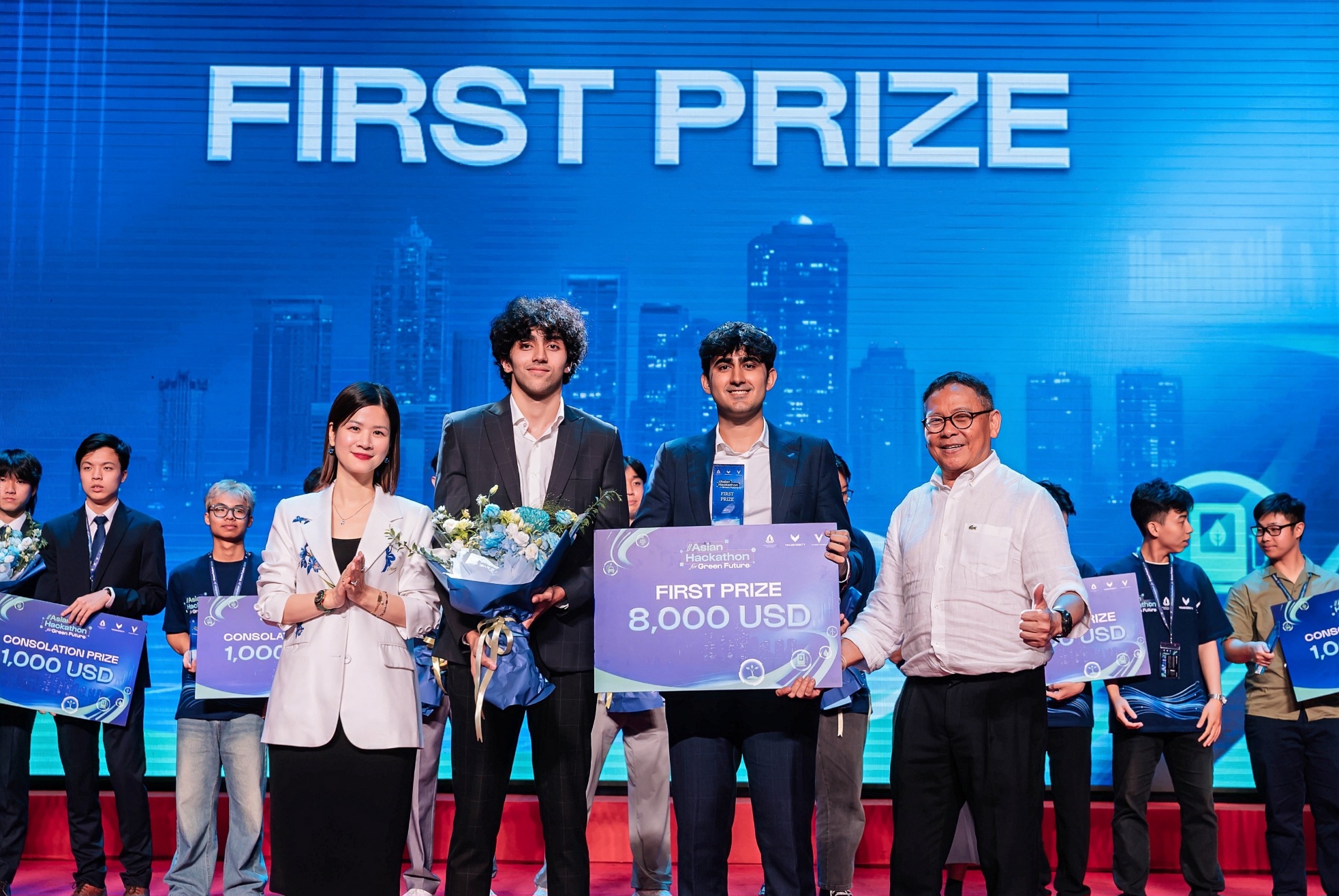 Đội thi Singapore gi&agrave;nh qu&aacute;n qu&acirc;n Asian Hackathon for Green Future 2026  - Ảnh 1.