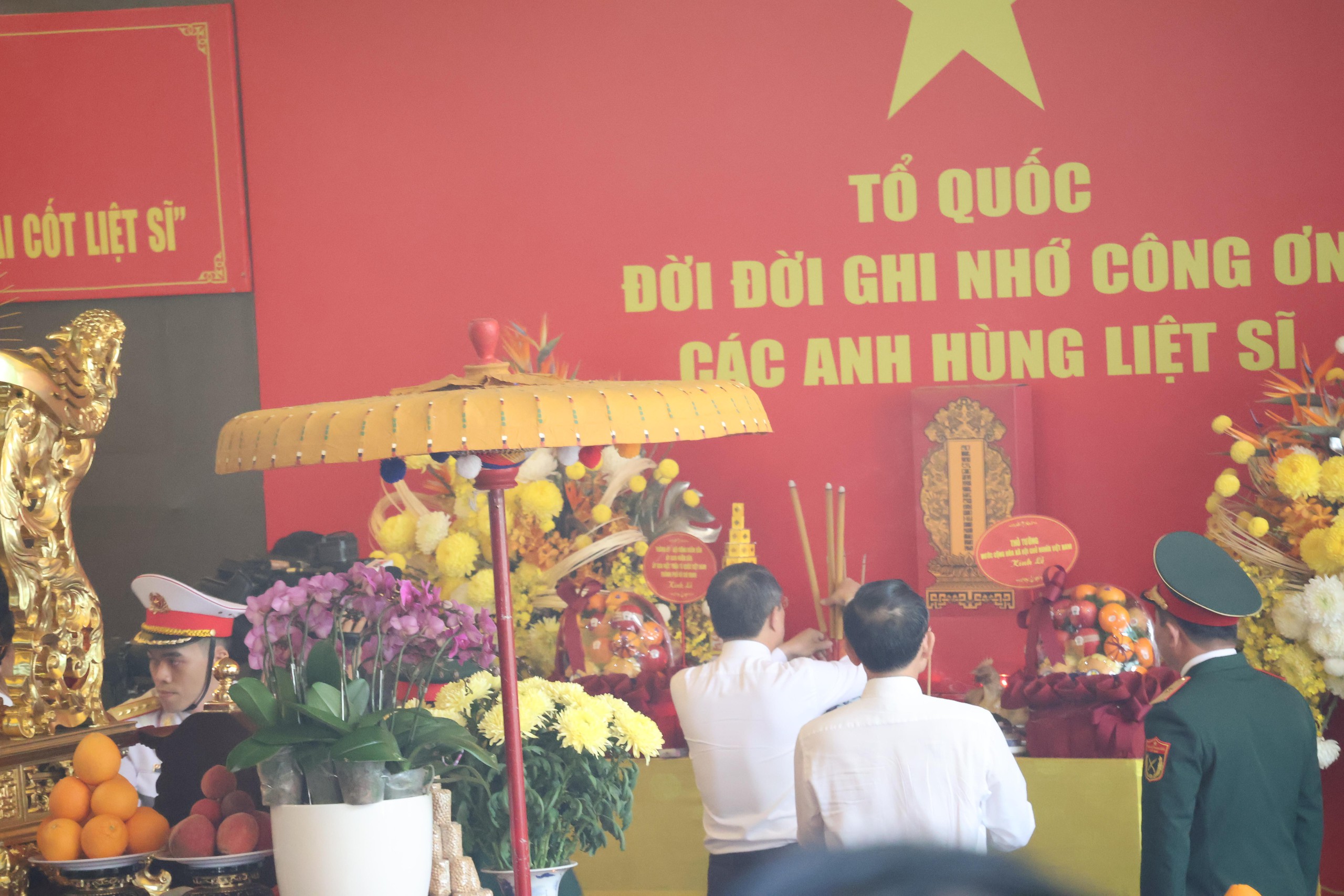 Thủ tướng Lê Minh Hưng Chỉ đạo tìm kiếm hài cốt liệt sĩ tại Công viên Lê Thị Riêng - Ảnh 11.